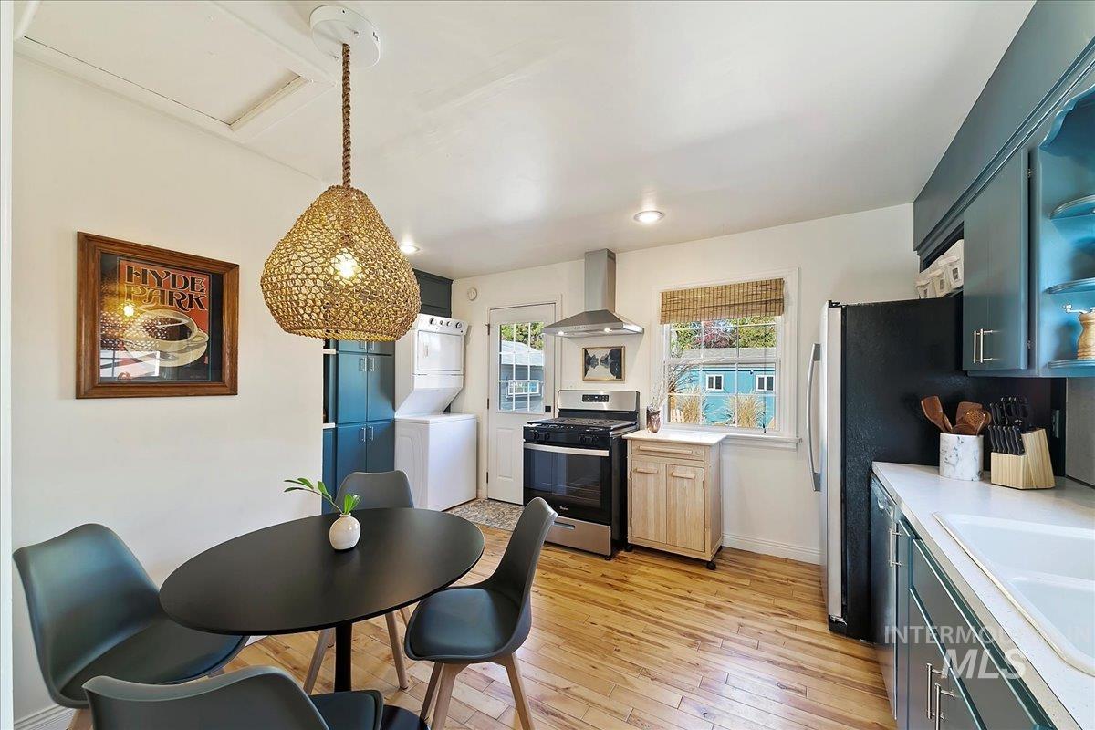 3106 W Good St.