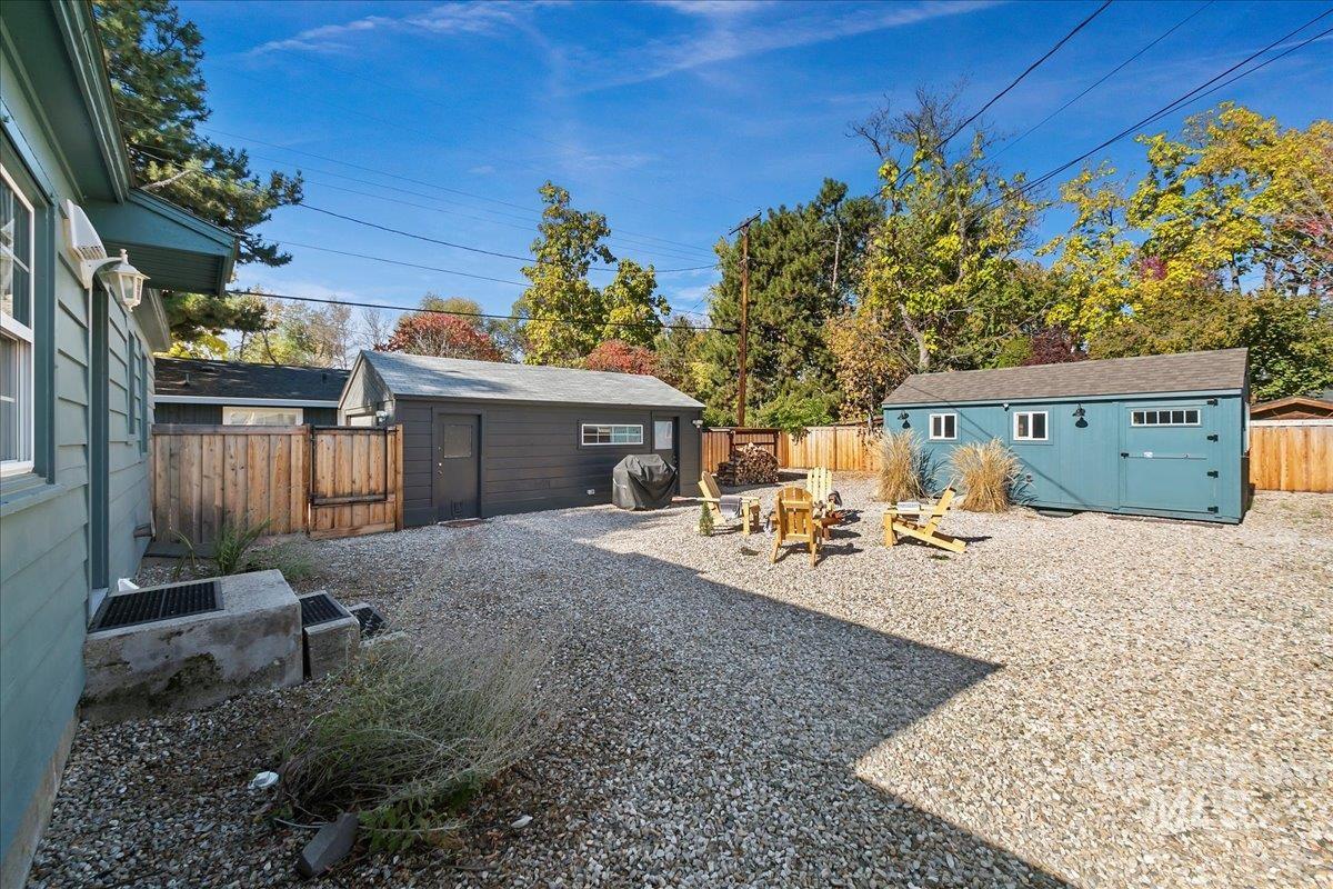 3106 W Good St.