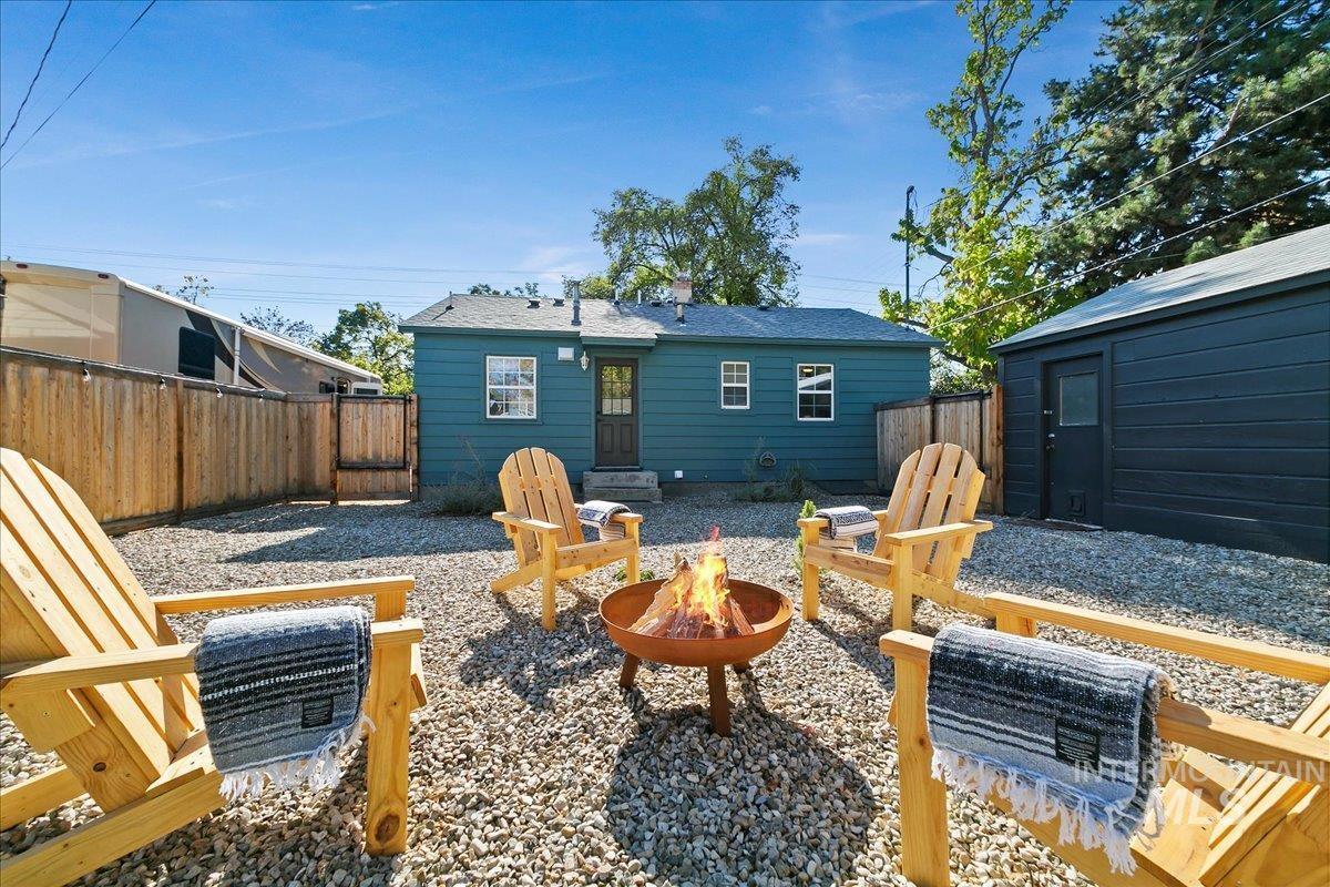 3106 W Good St.