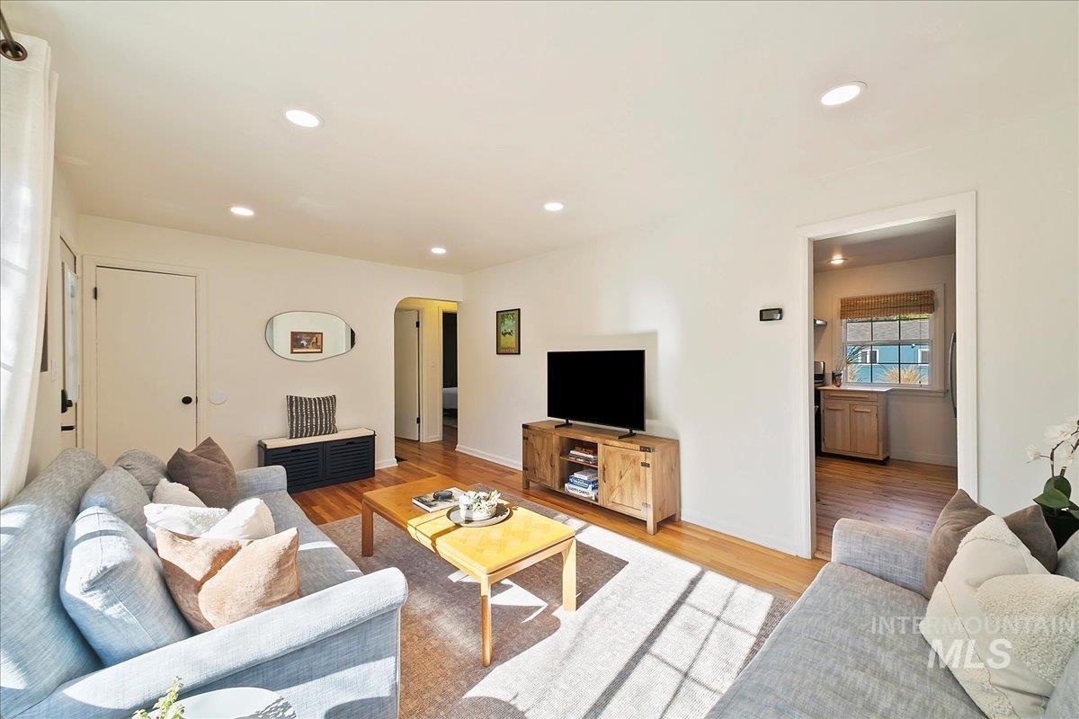 3106 W Good St.
