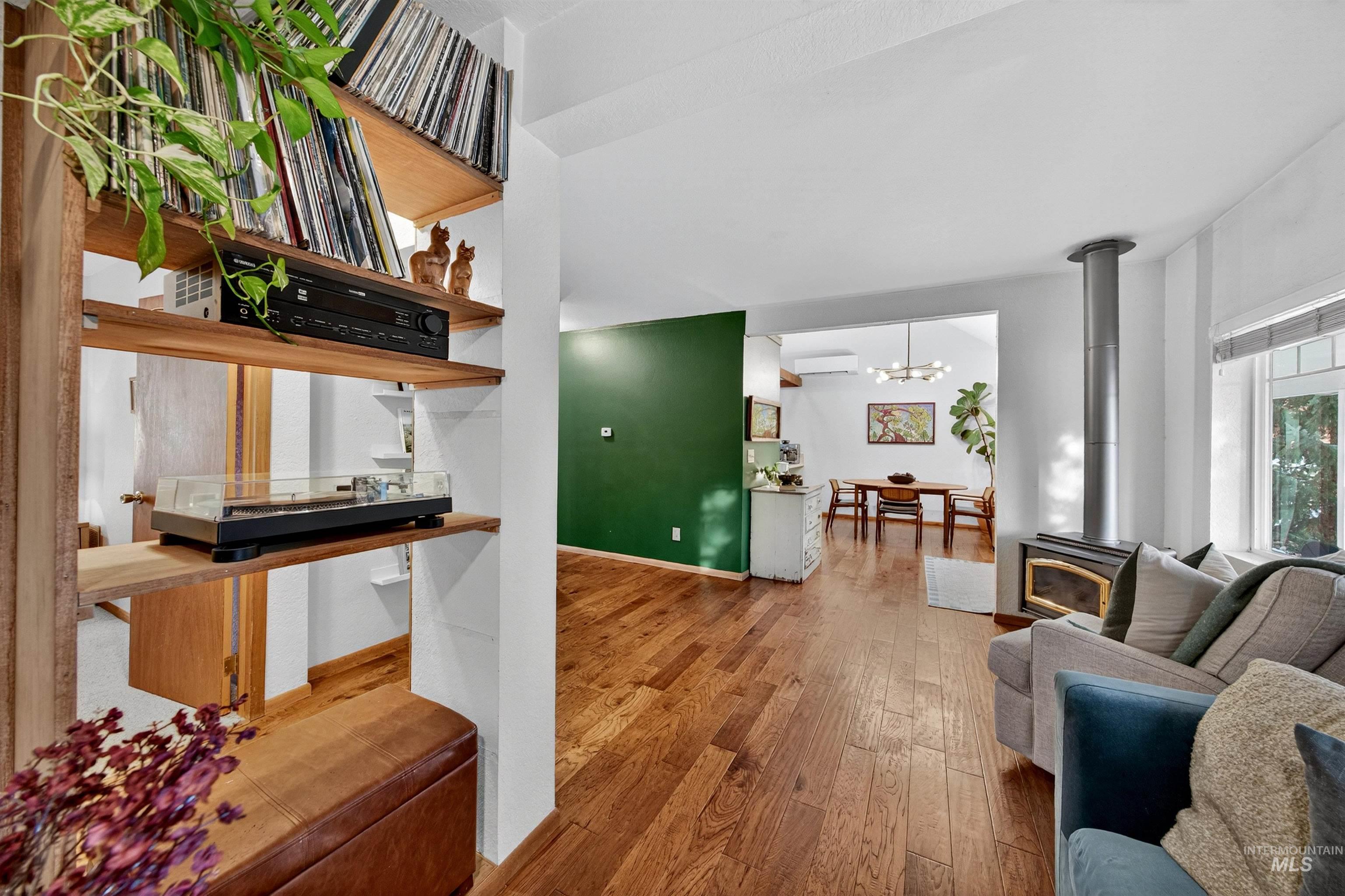 424 W Sherman Street