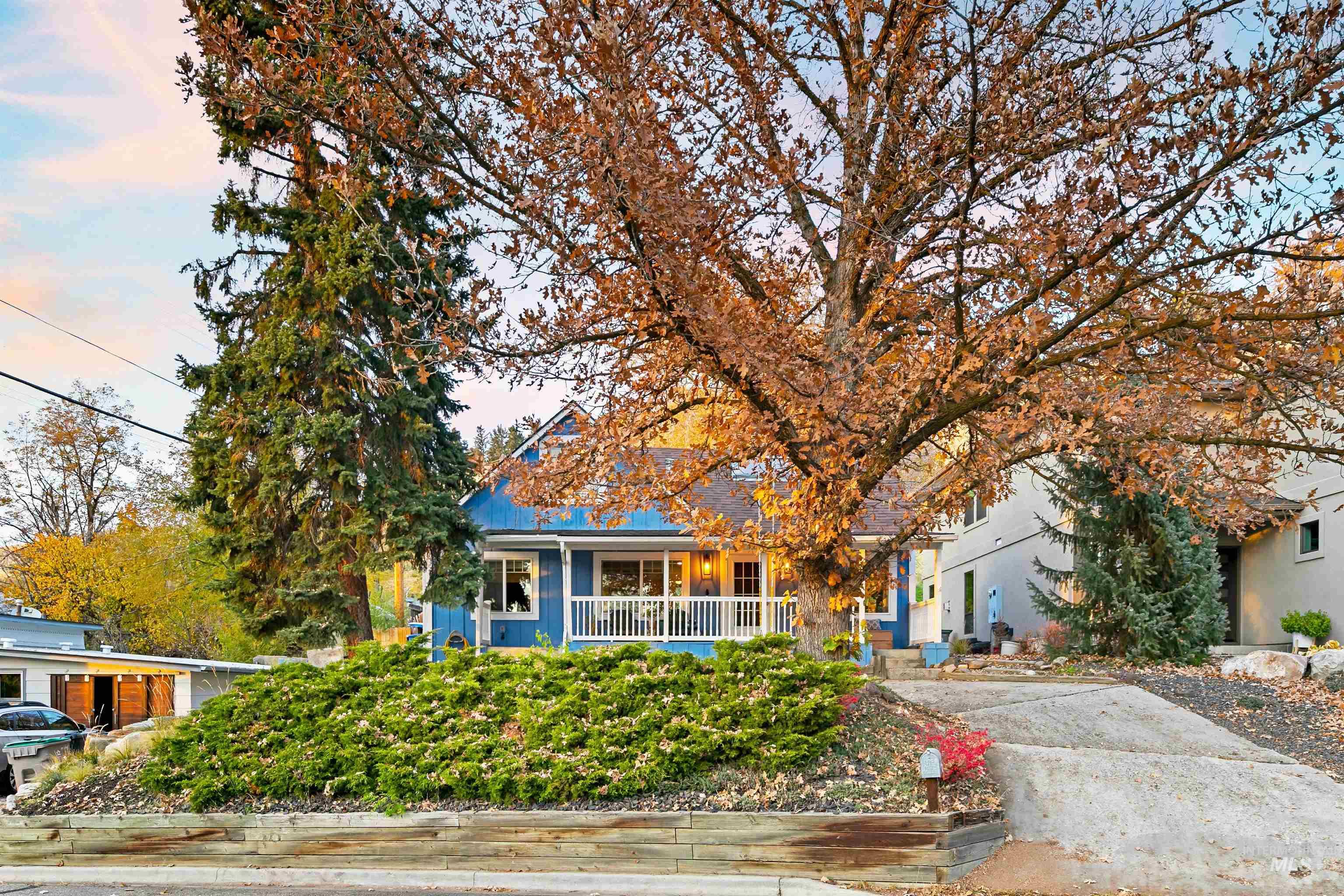 424 W Sherman Street