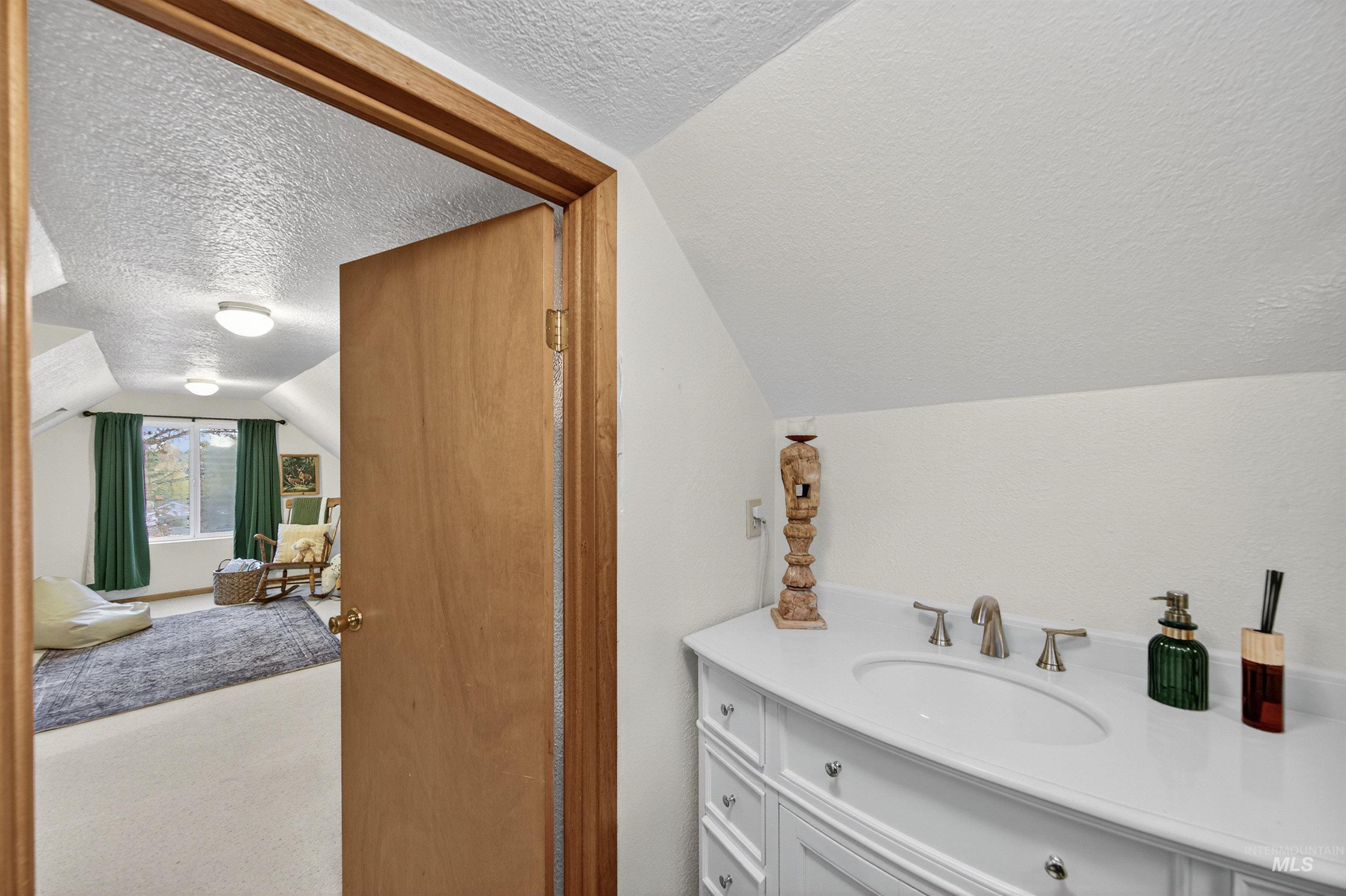 424 W Sherman Street