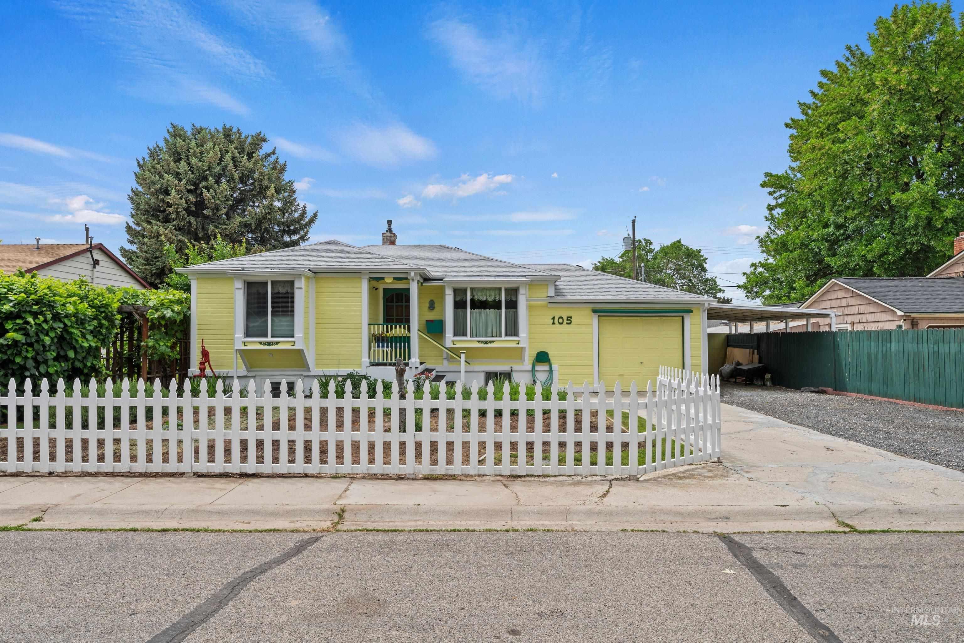 105 N Vinson St