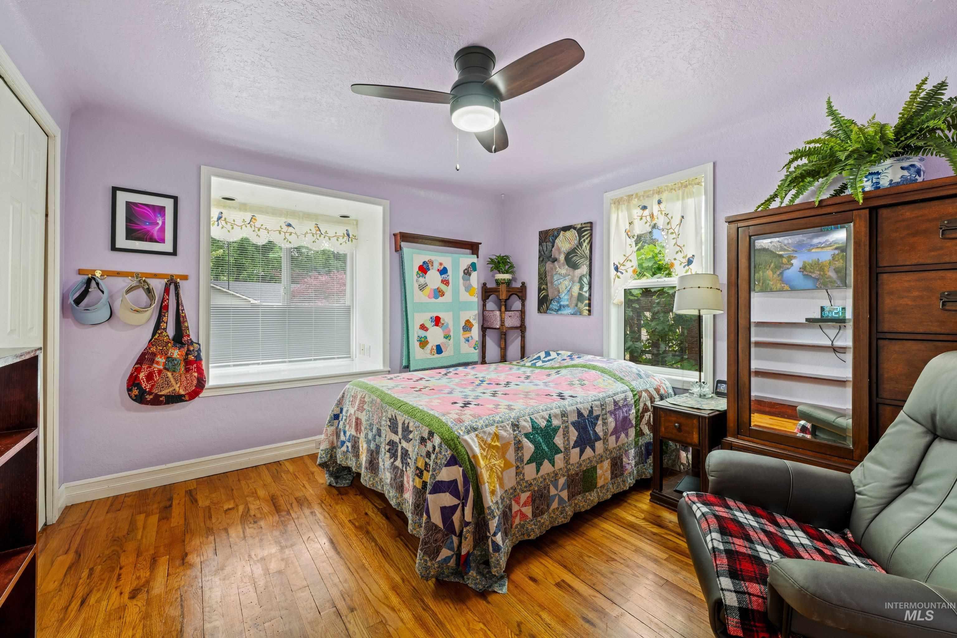 105 N Vinson St