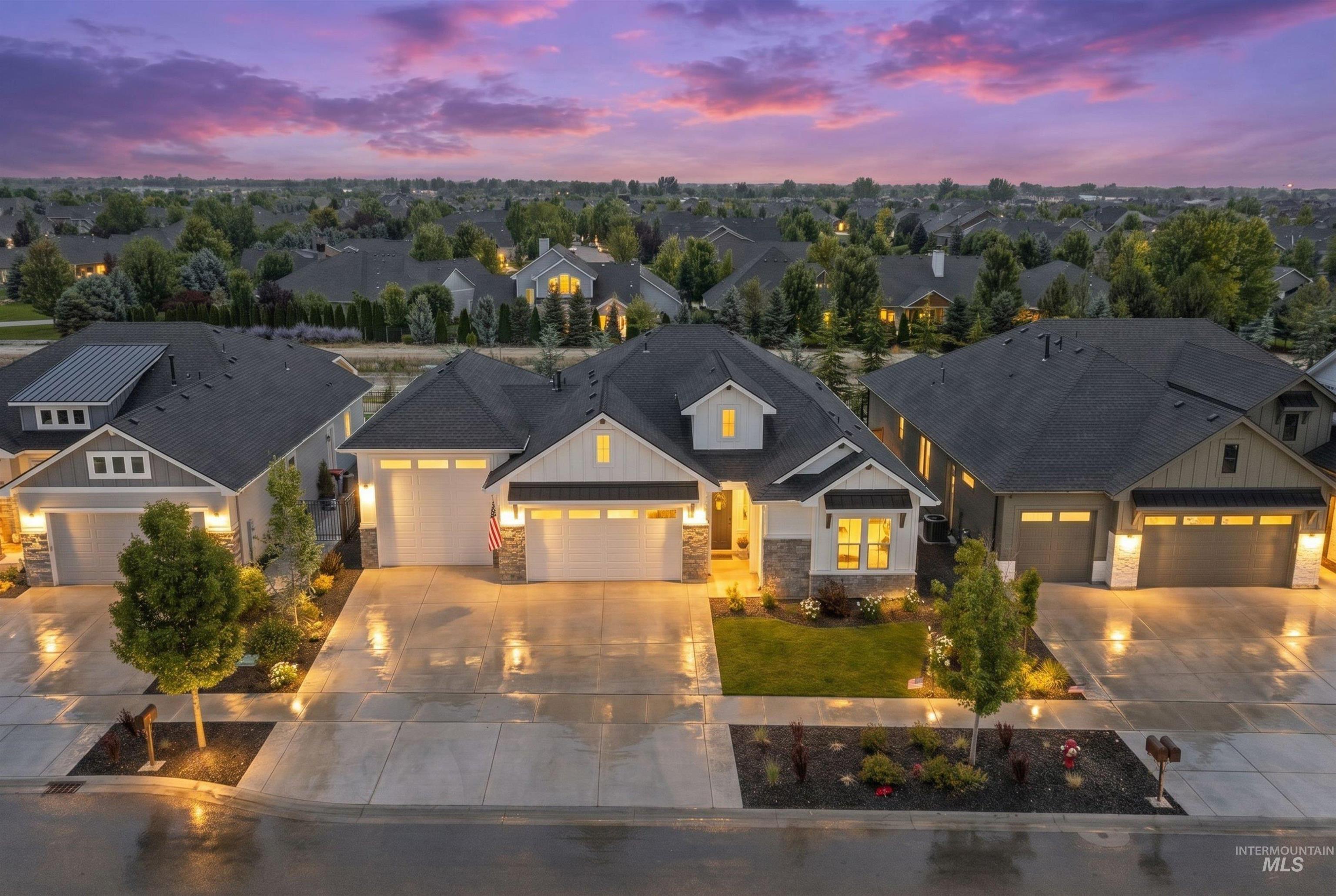 6419 W Piaffe St