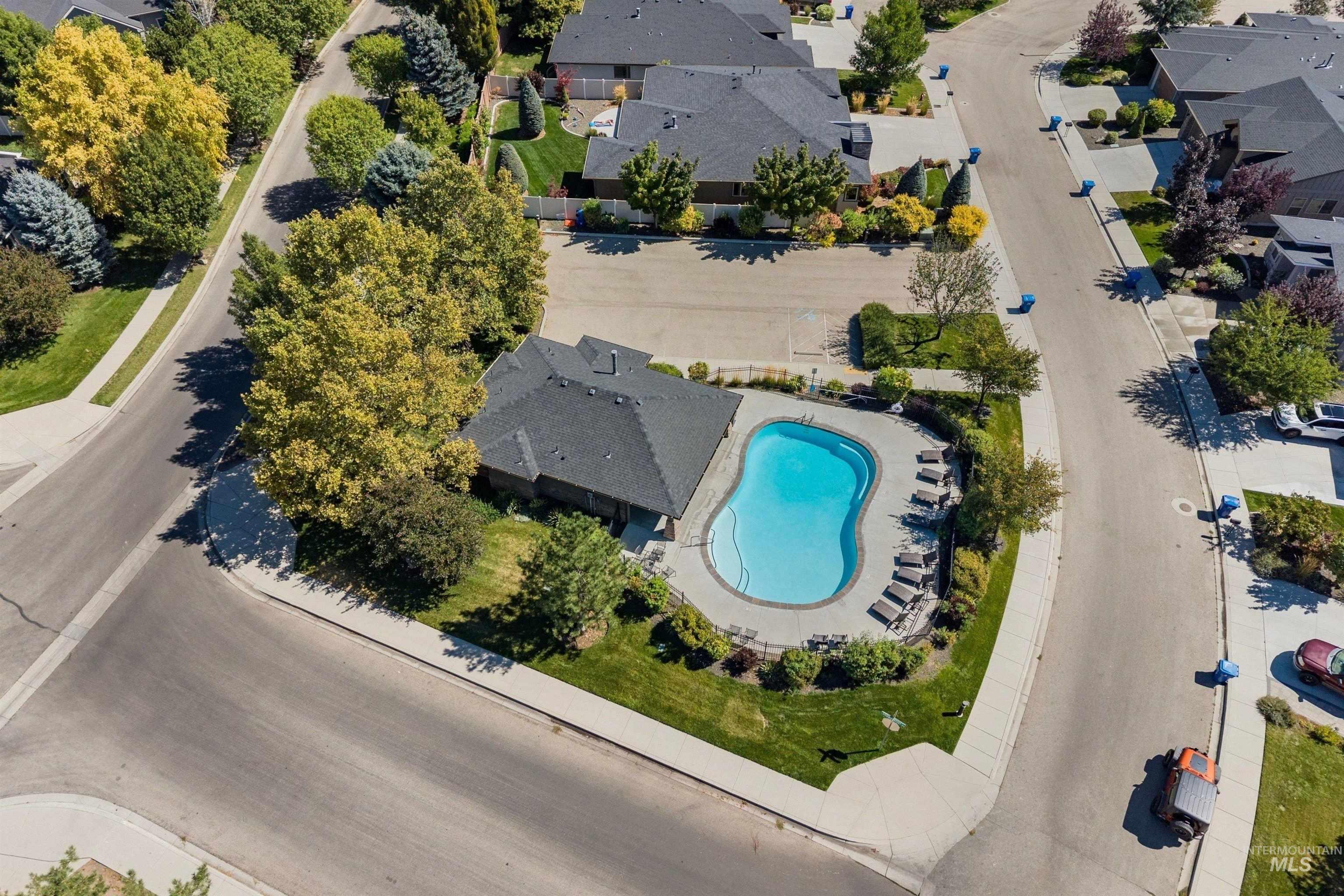 5753 S Snowshoe Ave