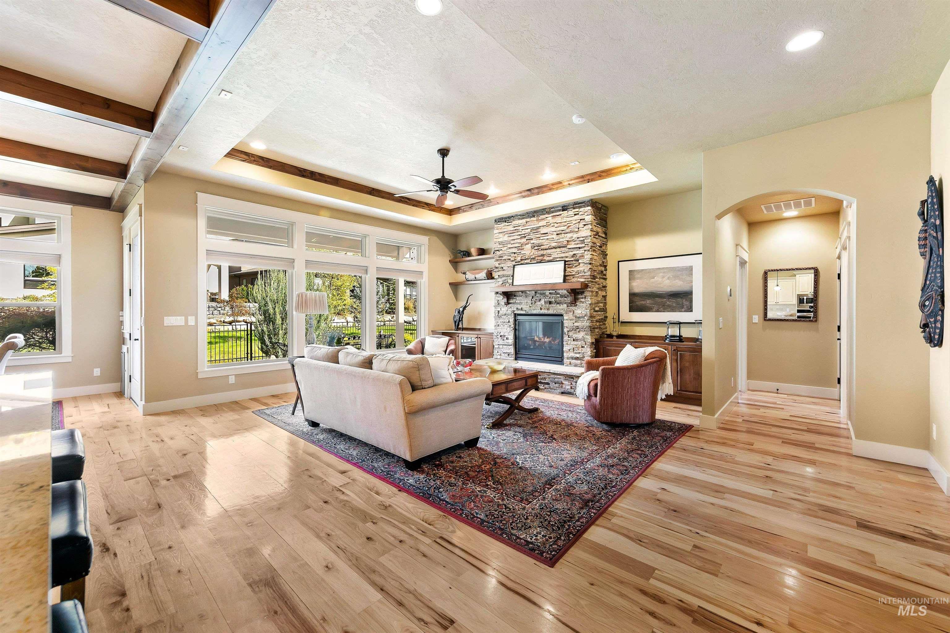3372 E Parsnip Peak Dr