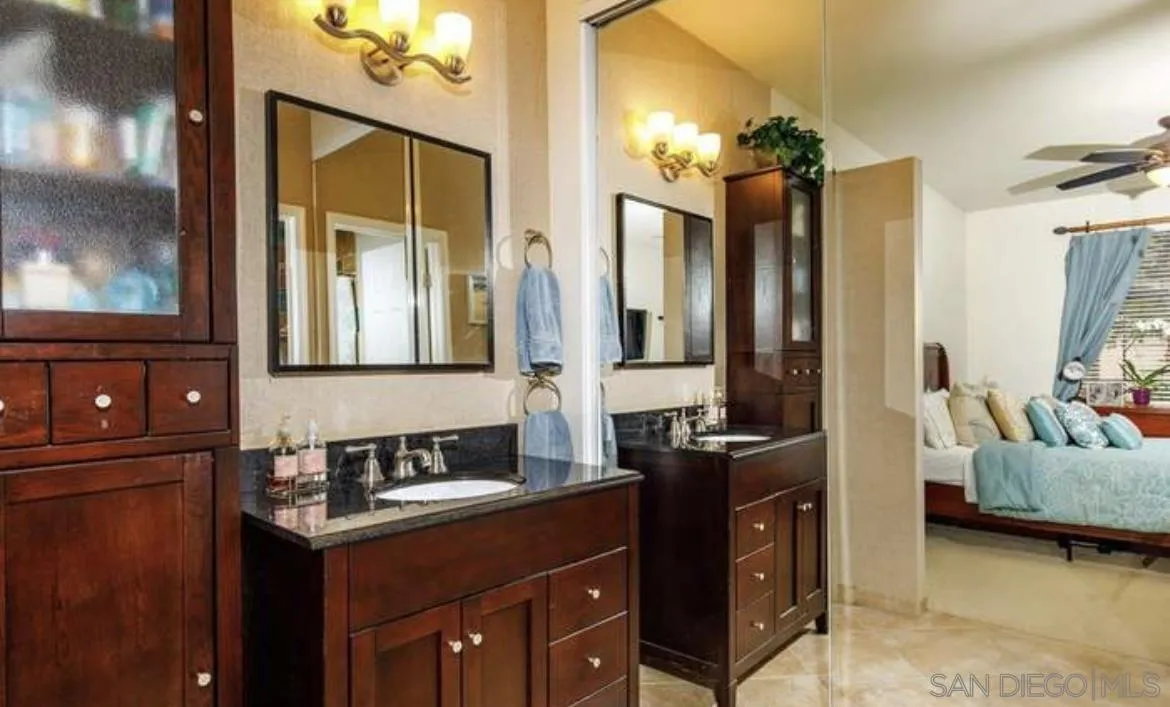4035 Carmel View Road Unit 117
