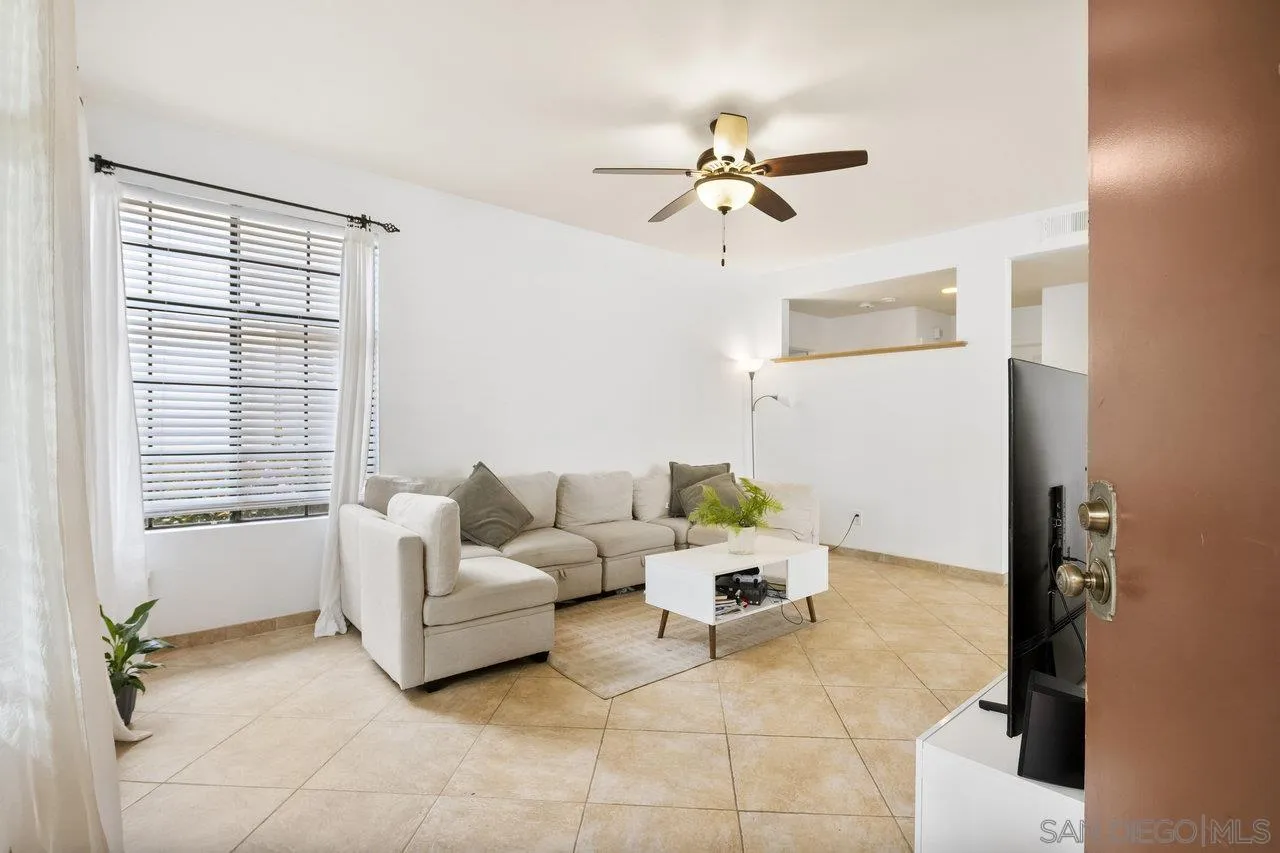 4035 Carmel View Road Unit 117