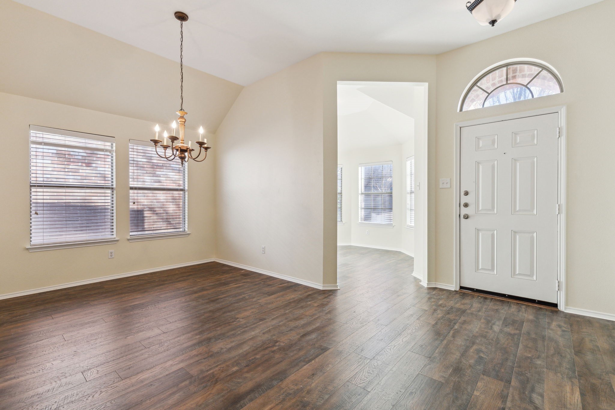 5032 Birchwood Drive