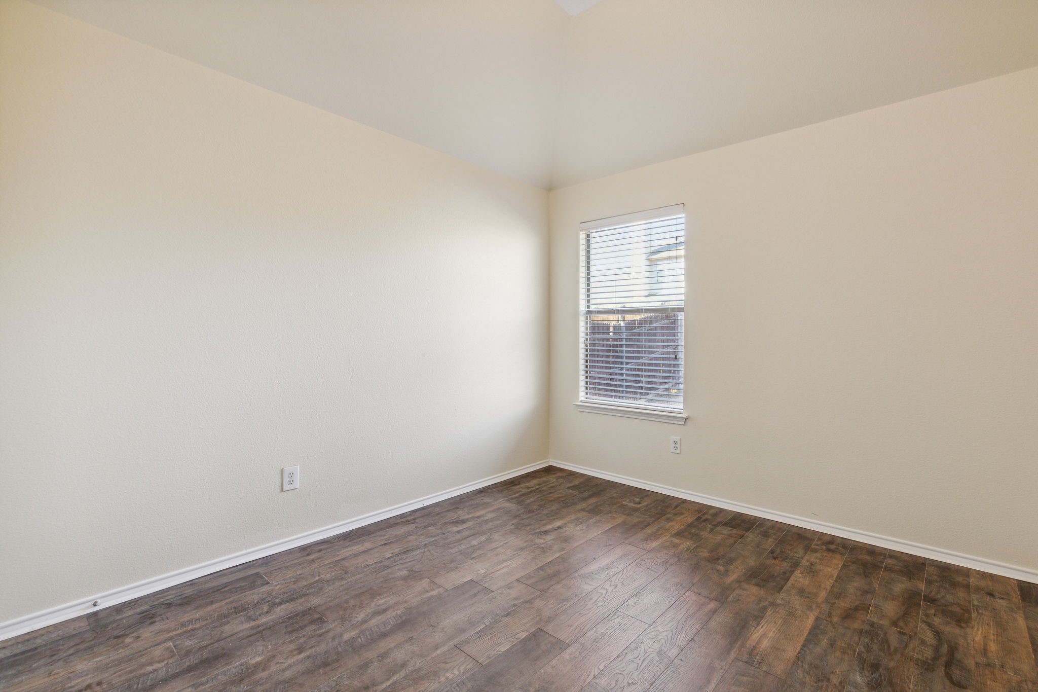5032 Birchwood Drive