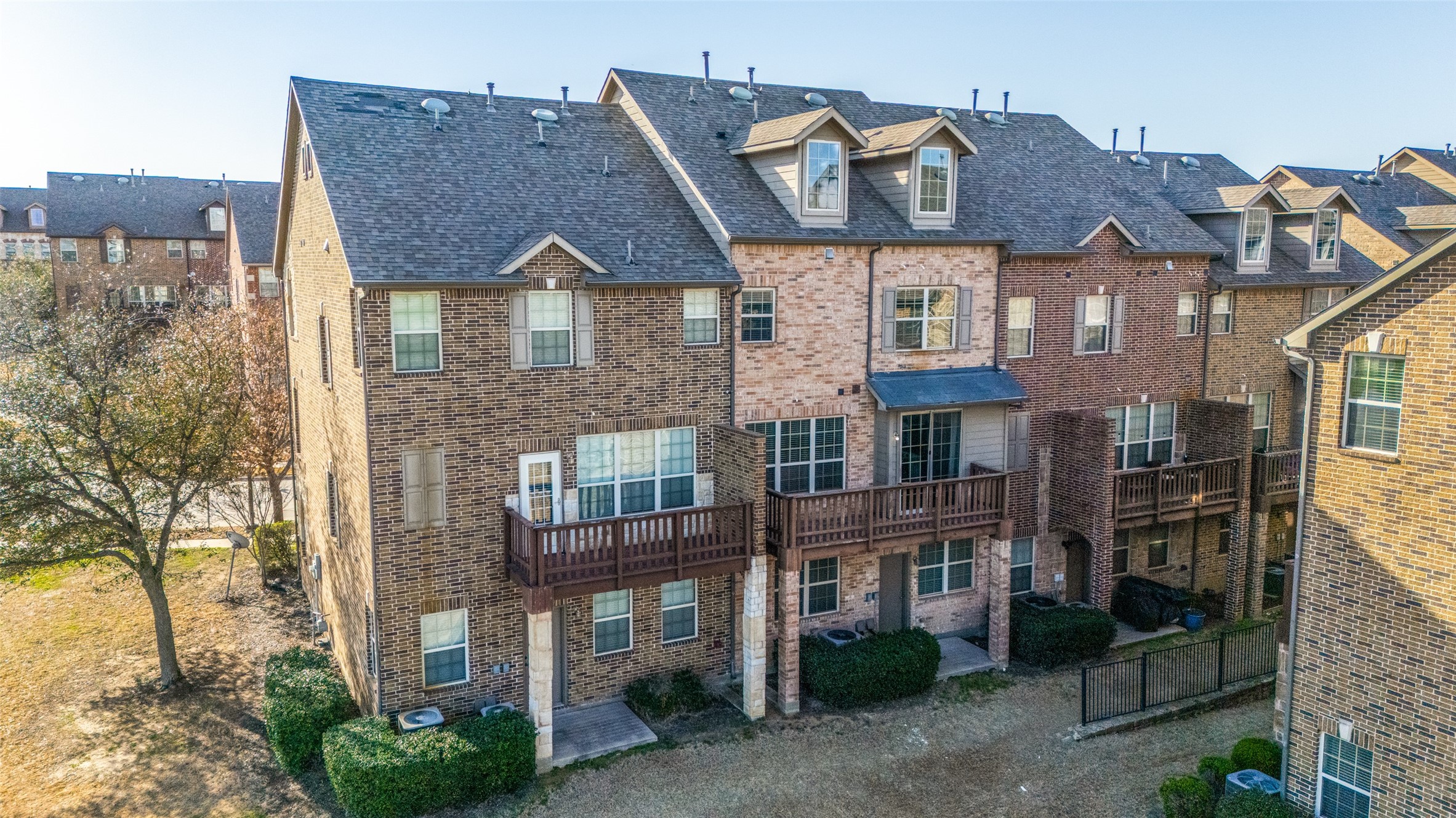 7859 Liverpool Lane