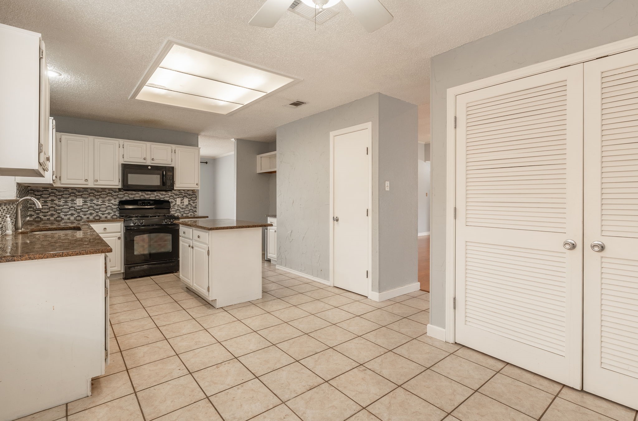 1321 River Birch Lane