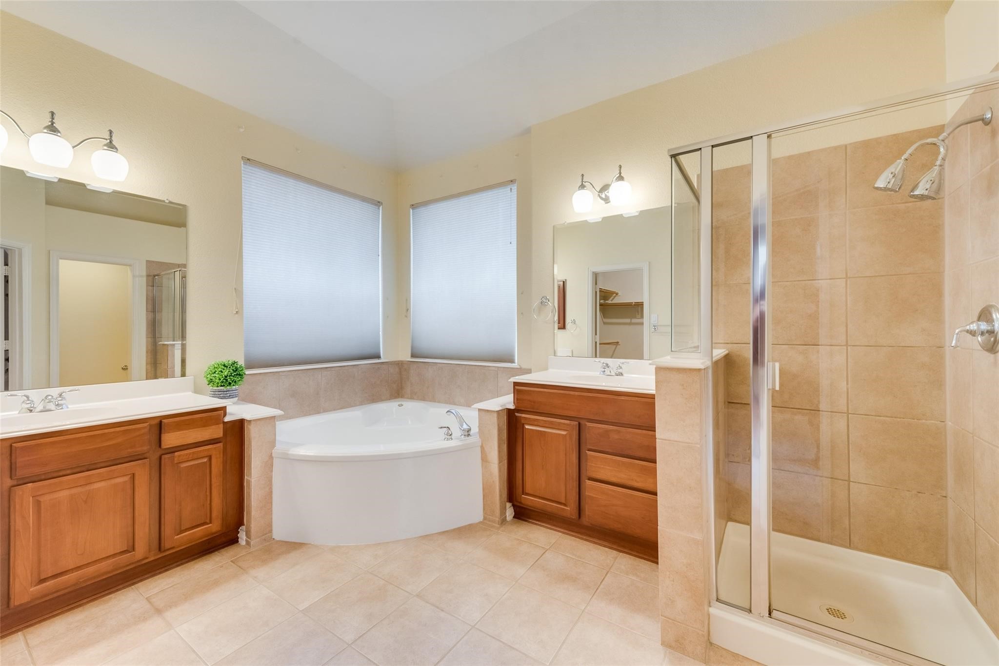 5685 Country View Lane