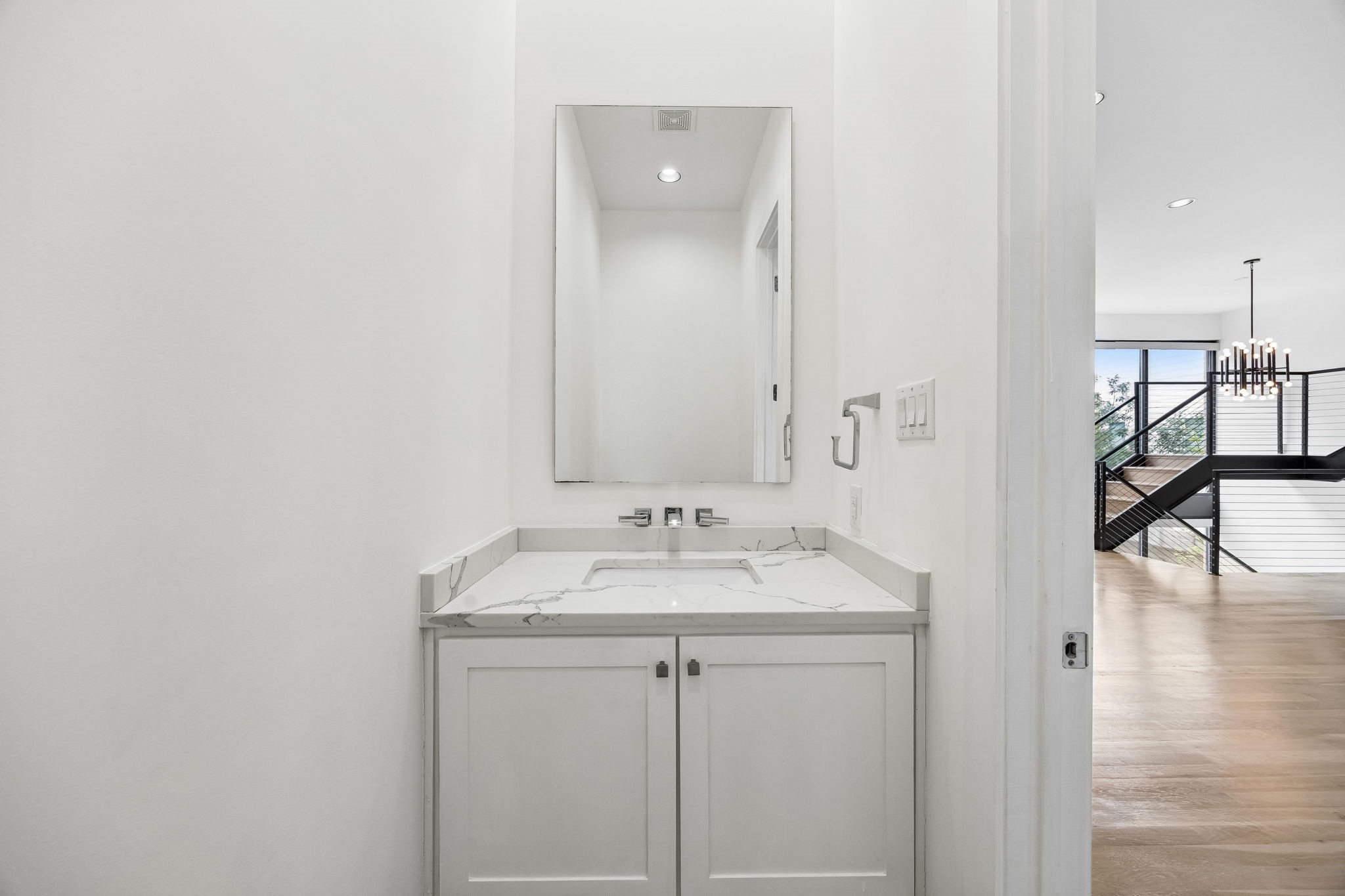 1851 Summit Avenue 4