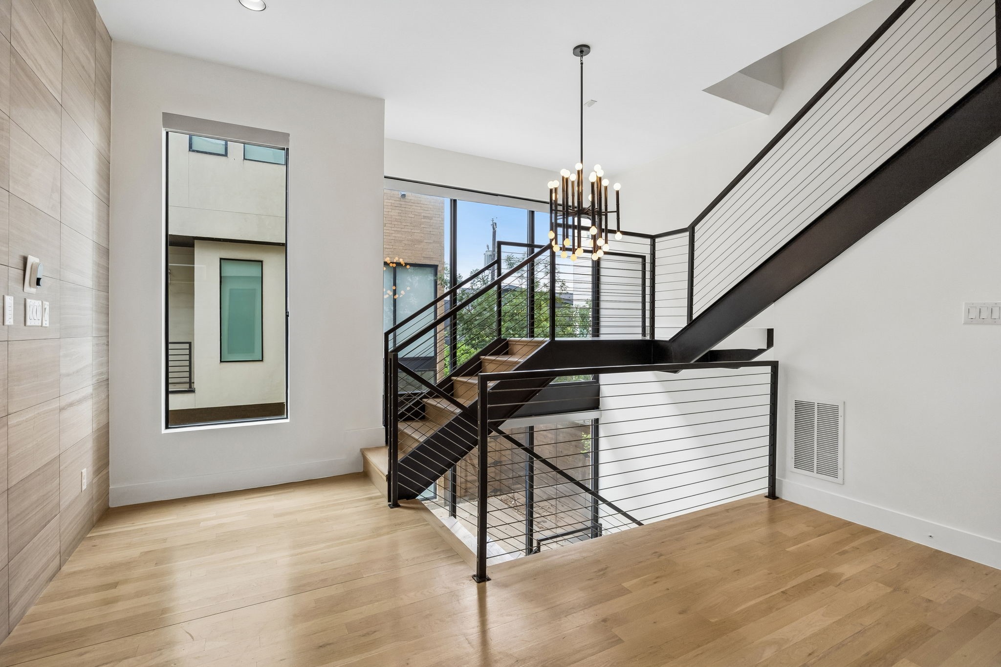 1851 Summit Avenue 4