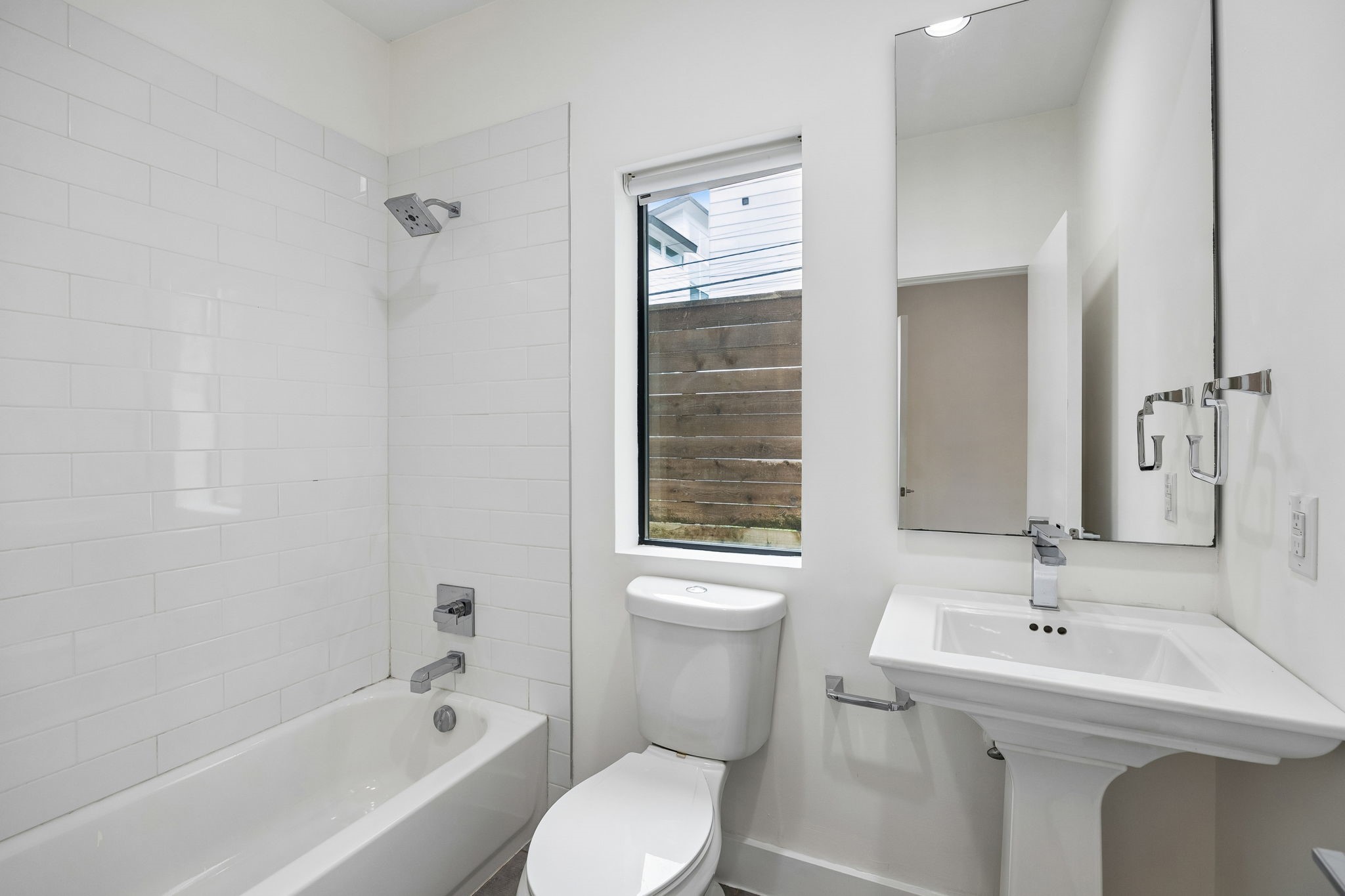 1851 Summit Avenue 4