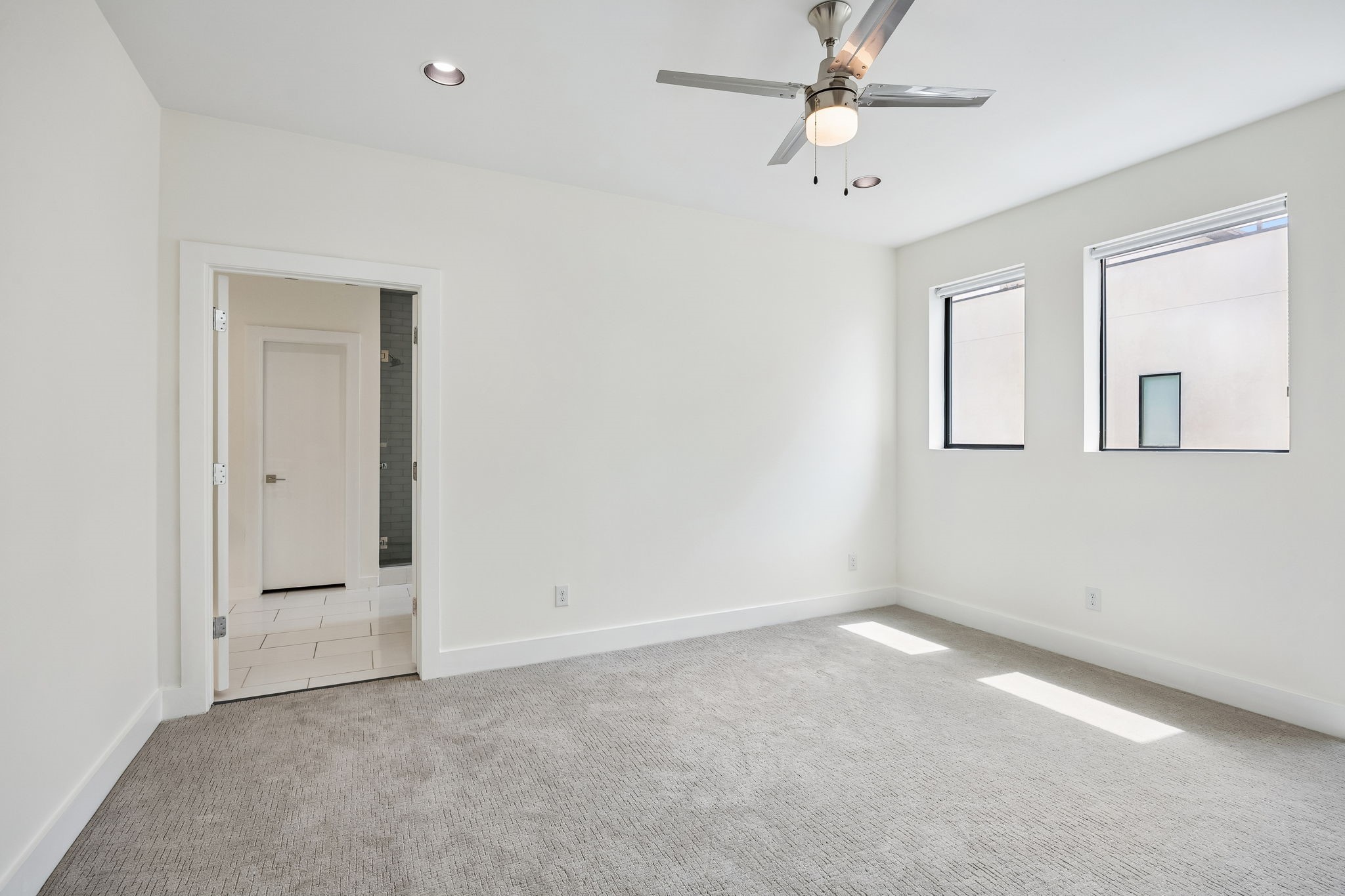 1851 Summit Avenue 4