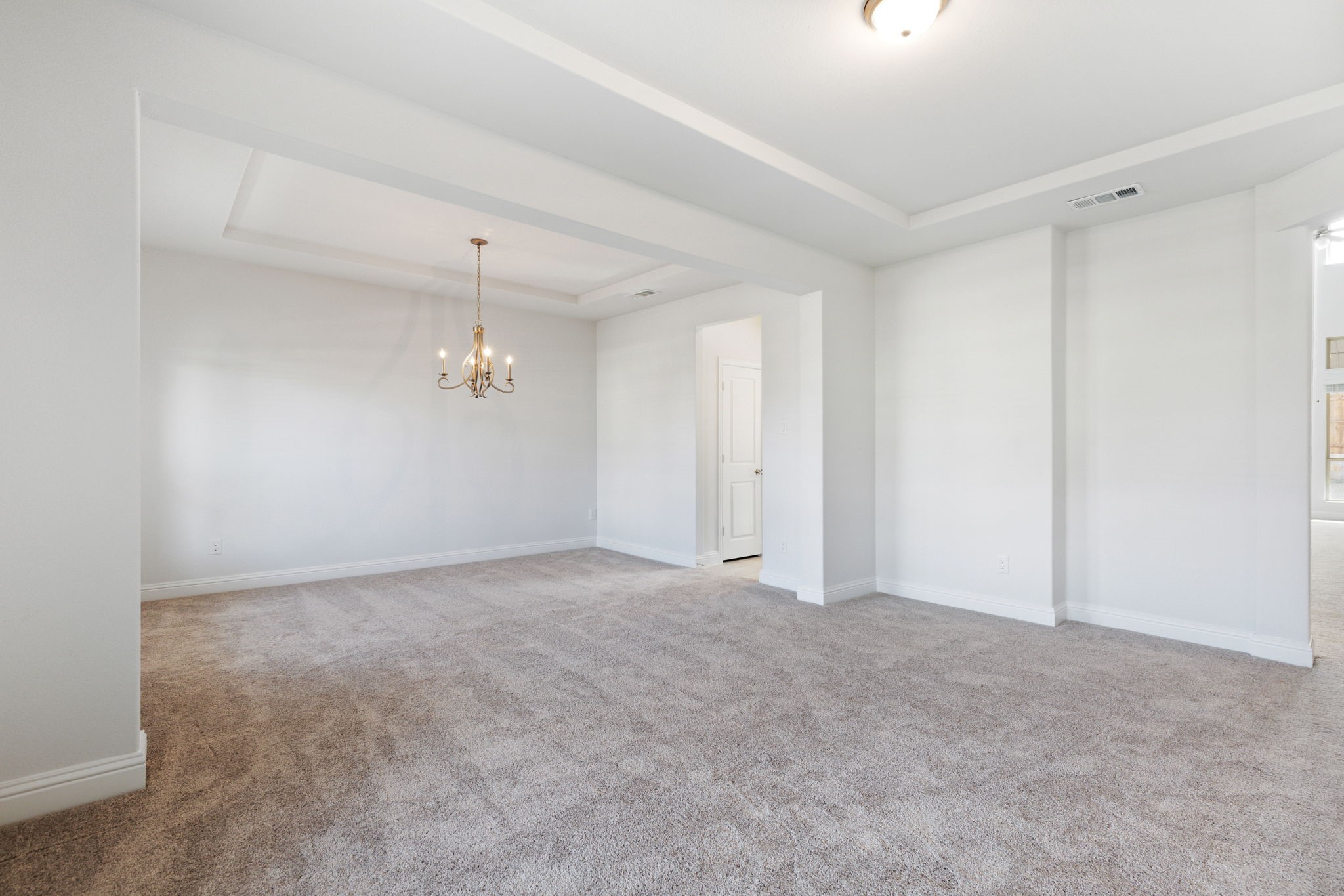 5604 Winona Lane