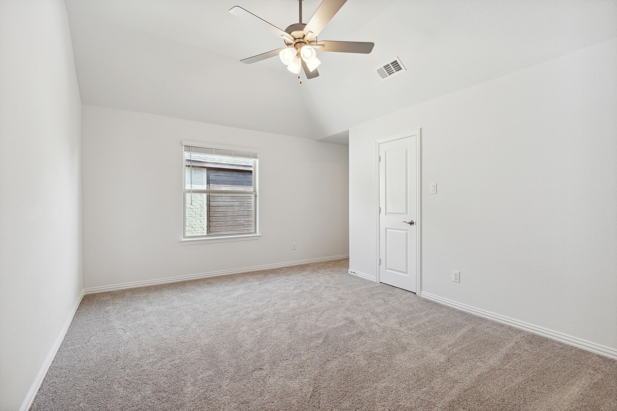5604 Winona Lane
