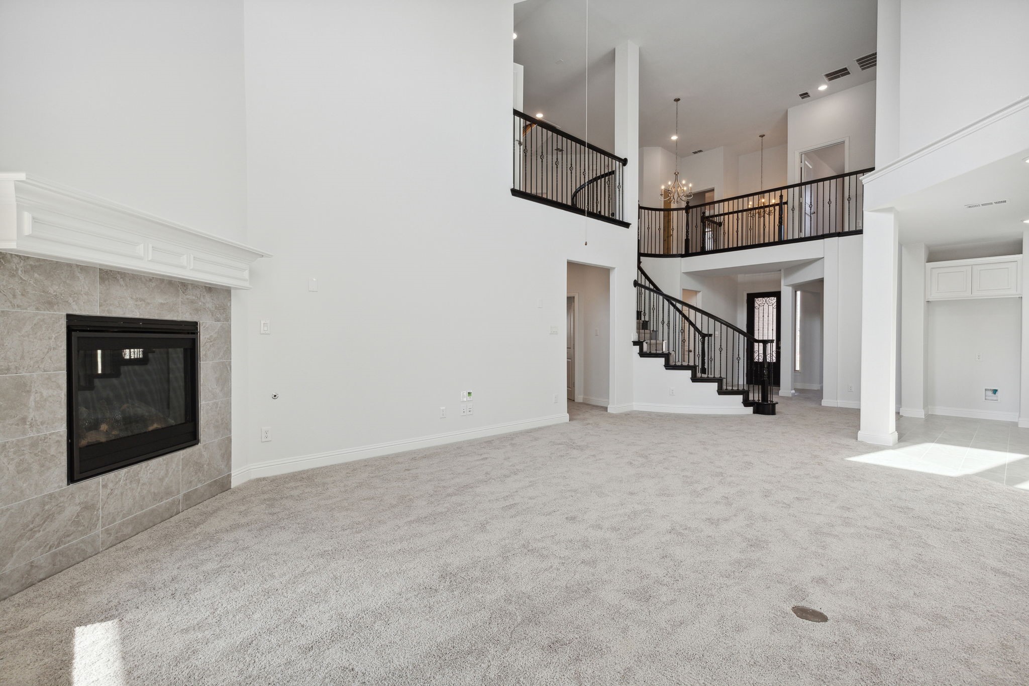 5604 Winona Lane