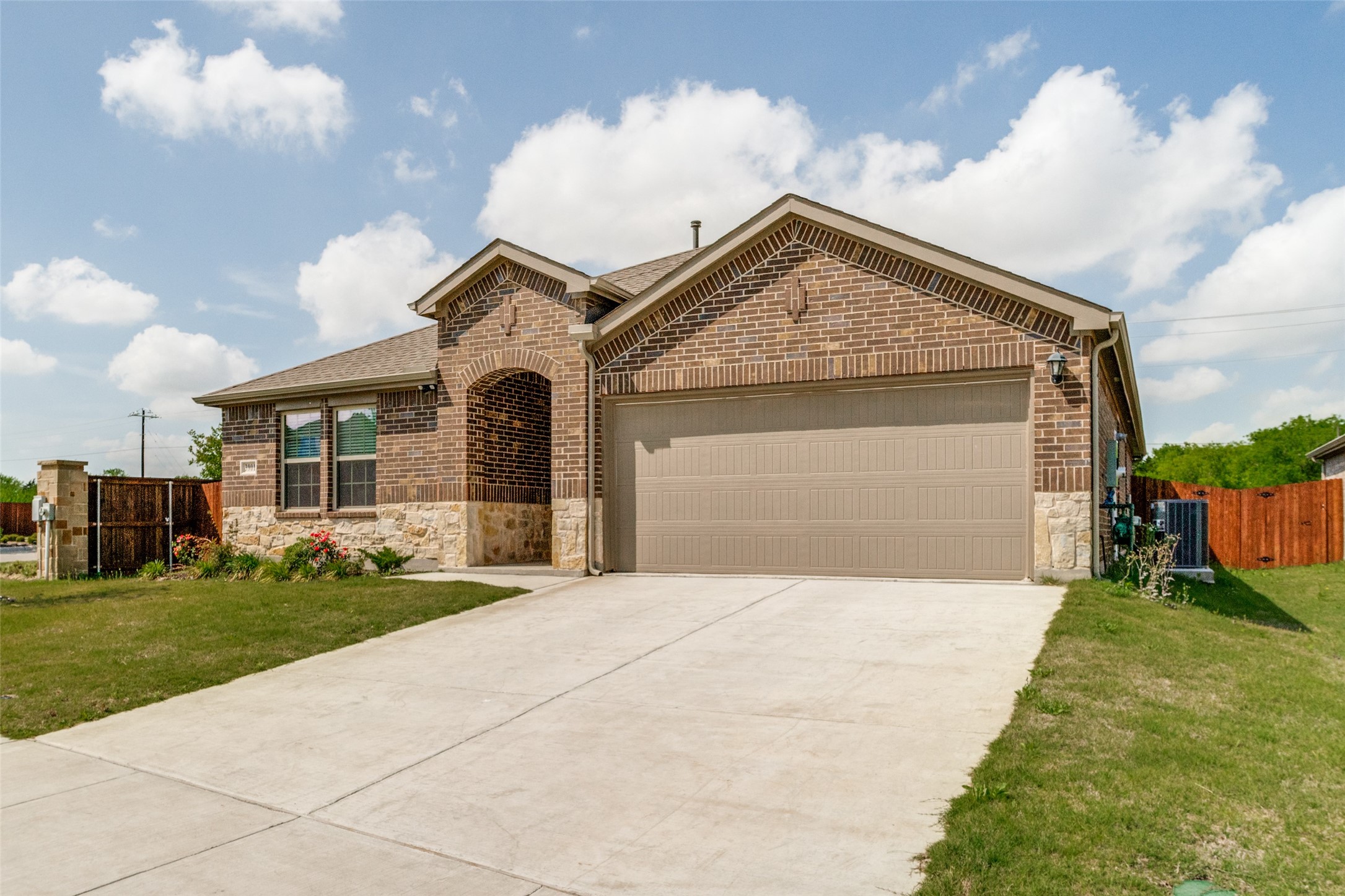 3901 Kenworth Lane