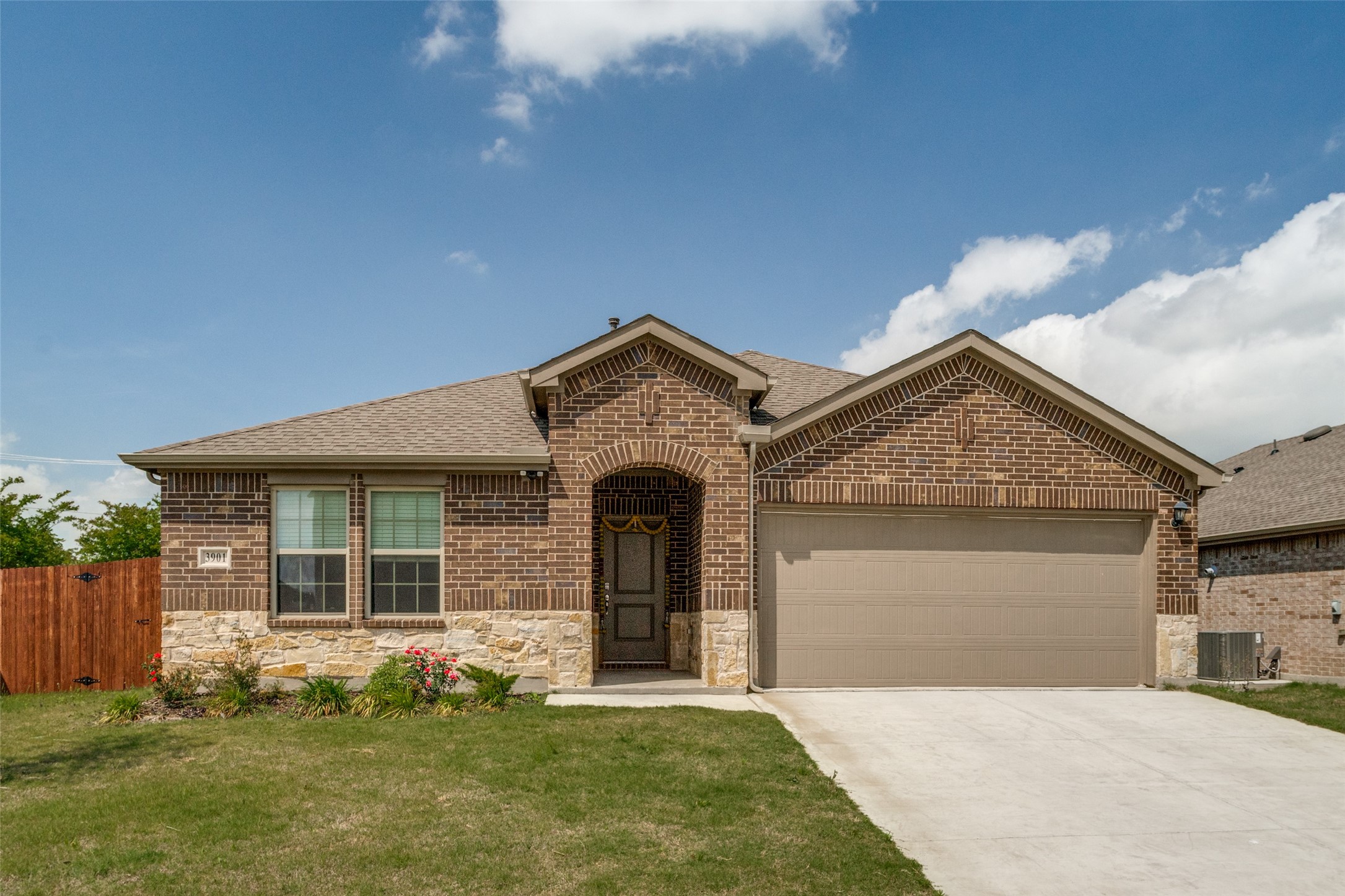 3901 Kenworth Lane
