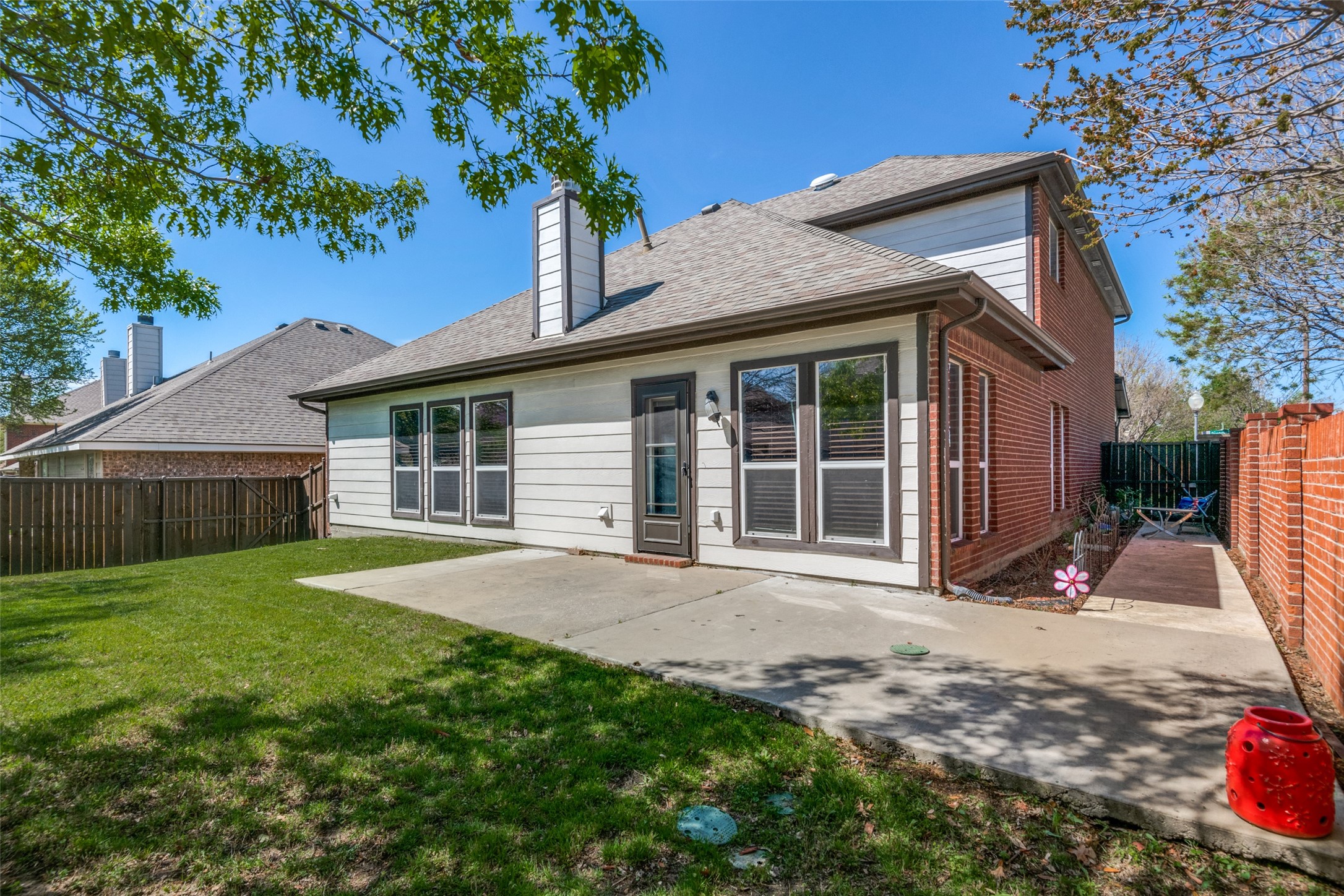 7801 Riverwalk Trail