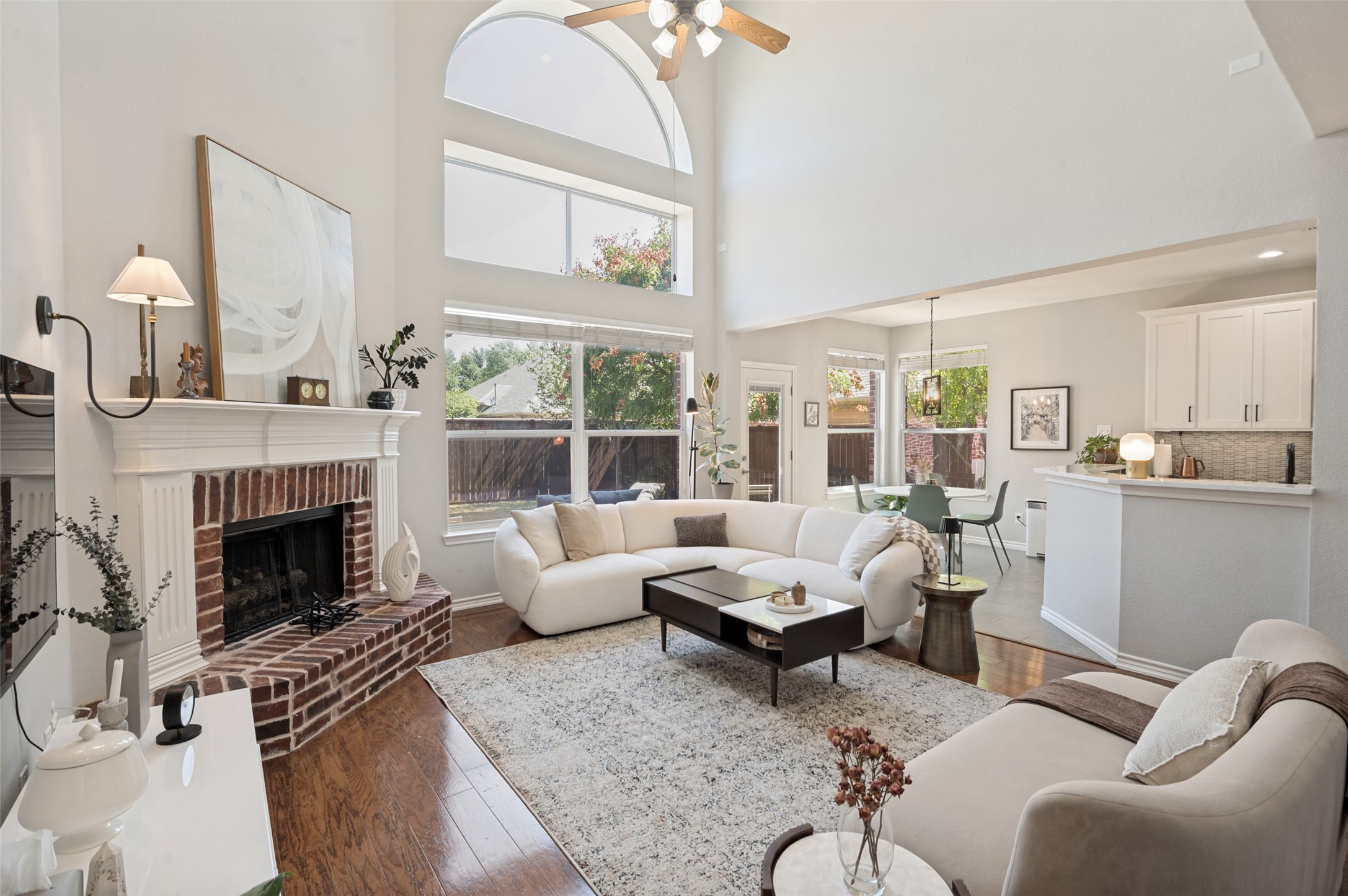 4617 Bending Oak Trail