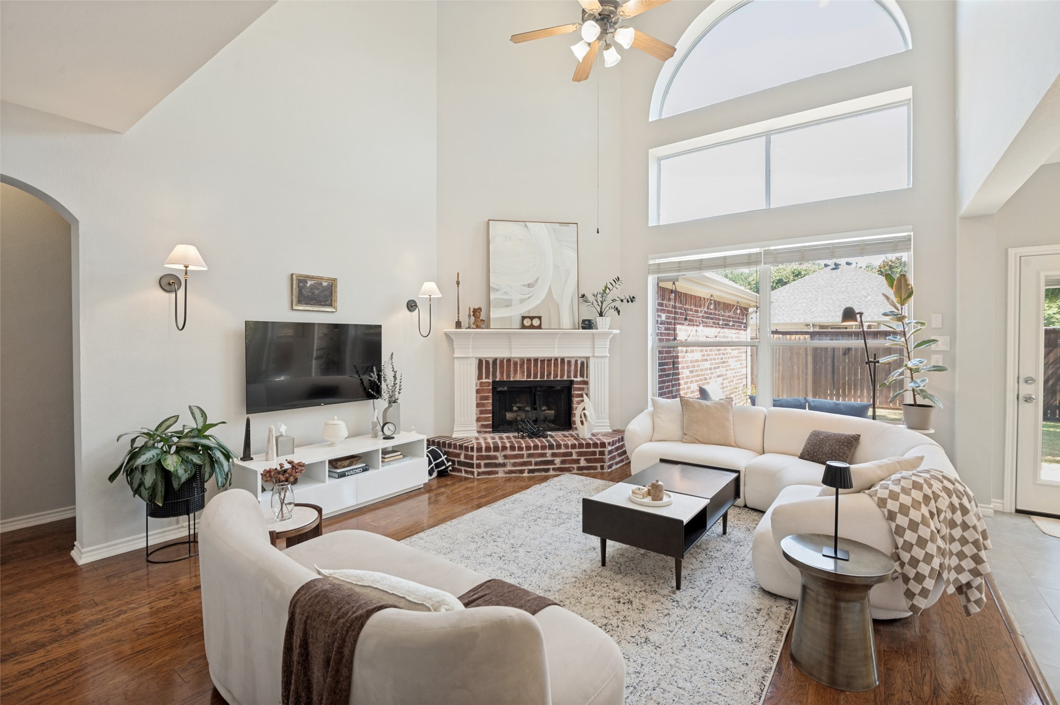 4617 Bending Oak Trail