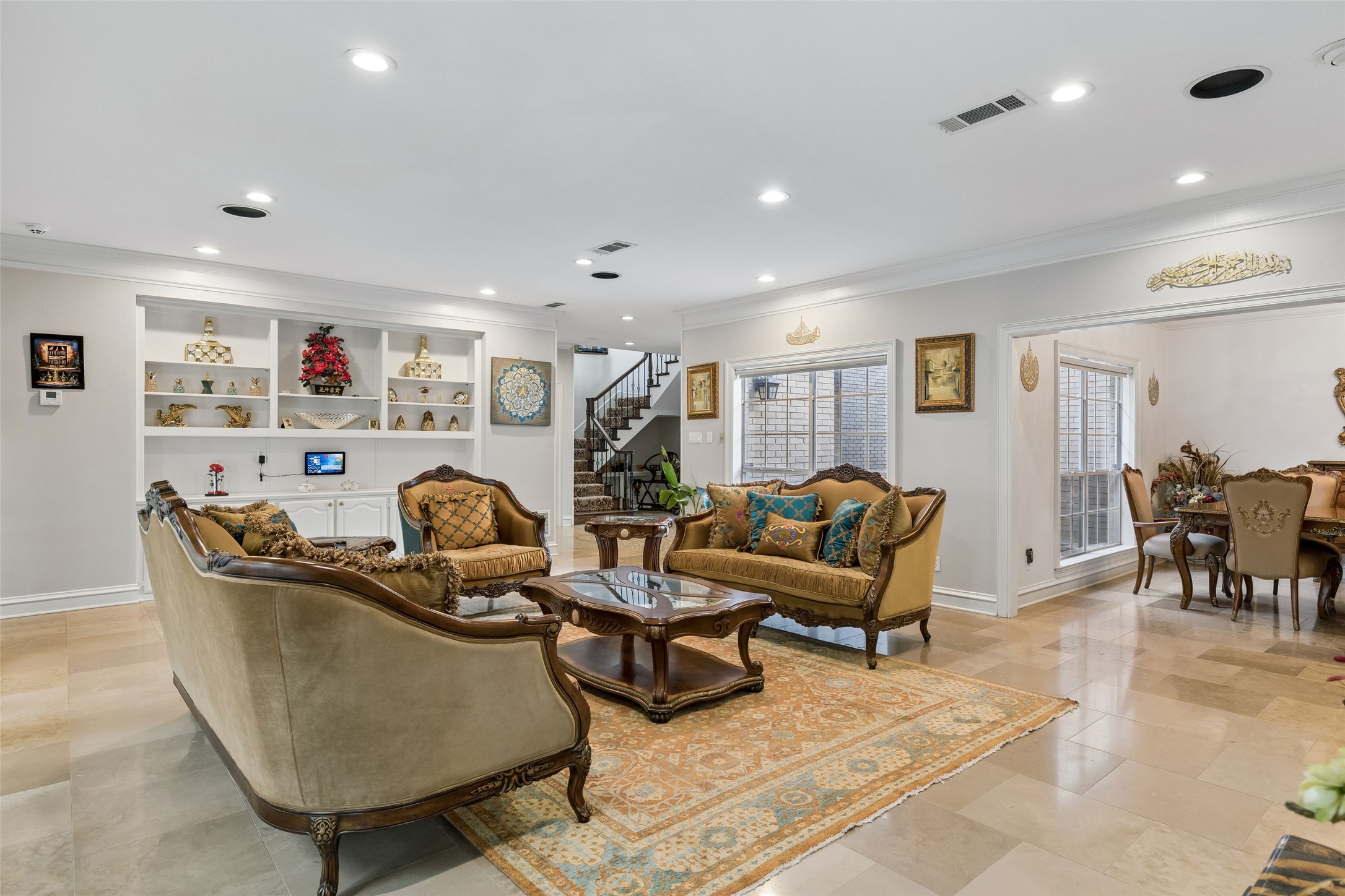 6422 Covecreek Place