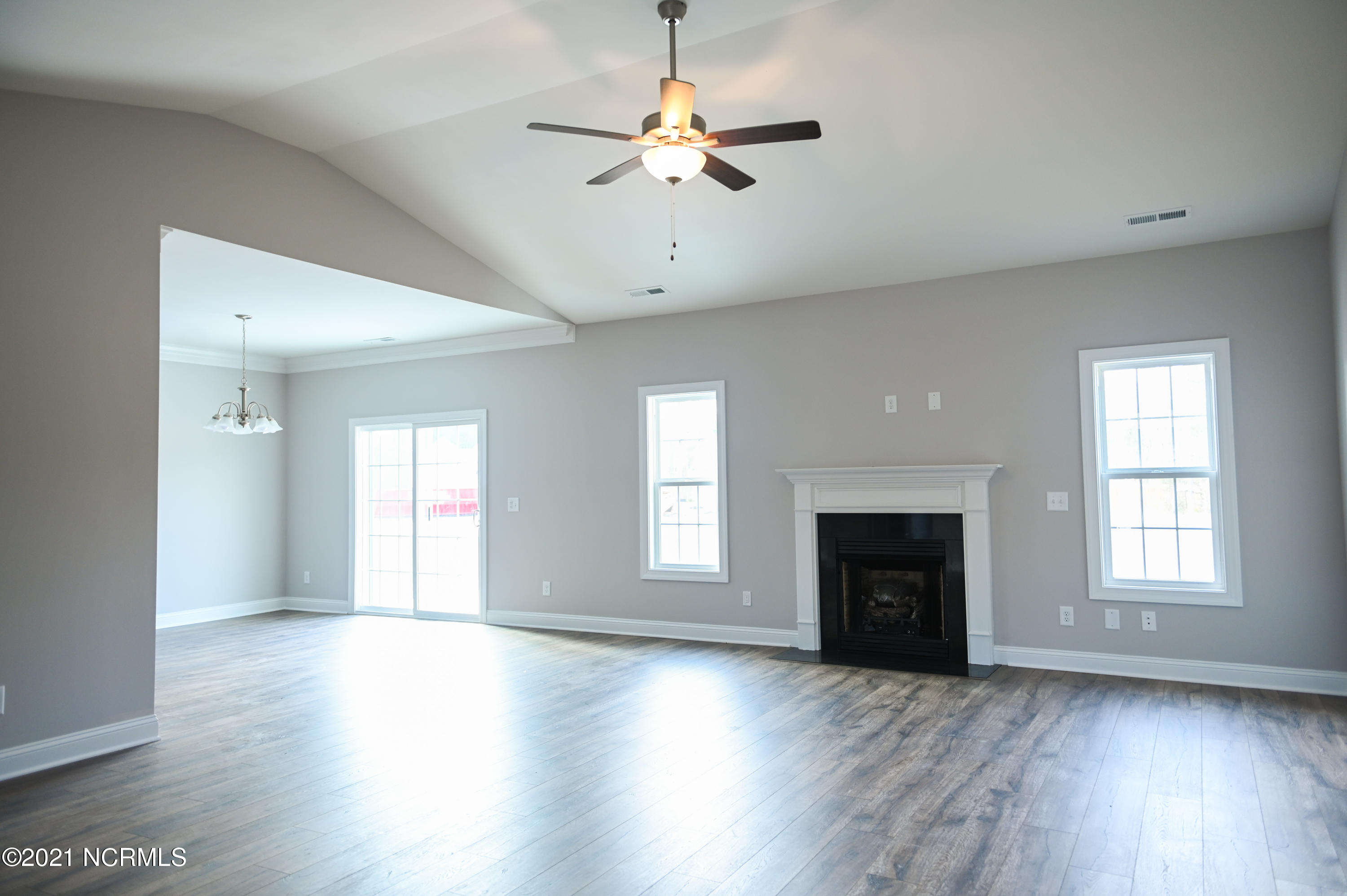 222 N Ardsley Lane