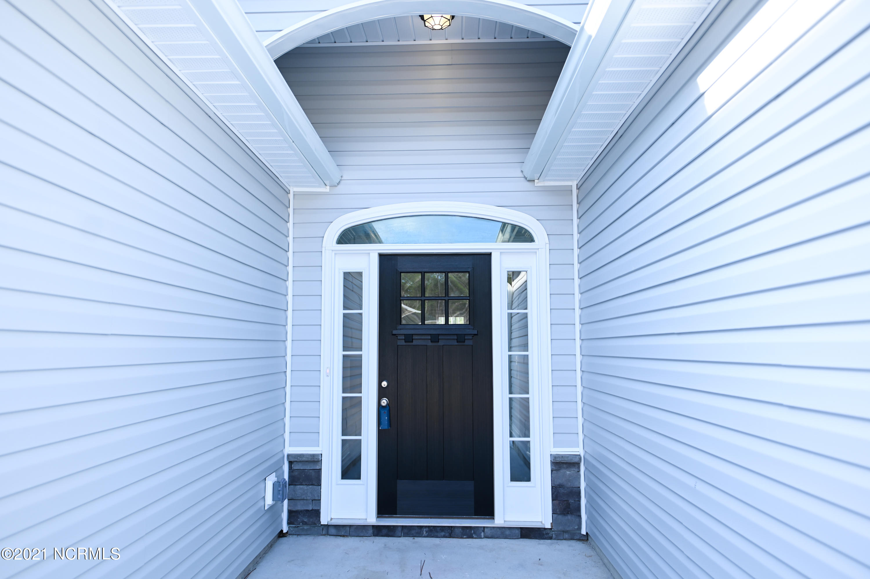222 N Ardsley Lane