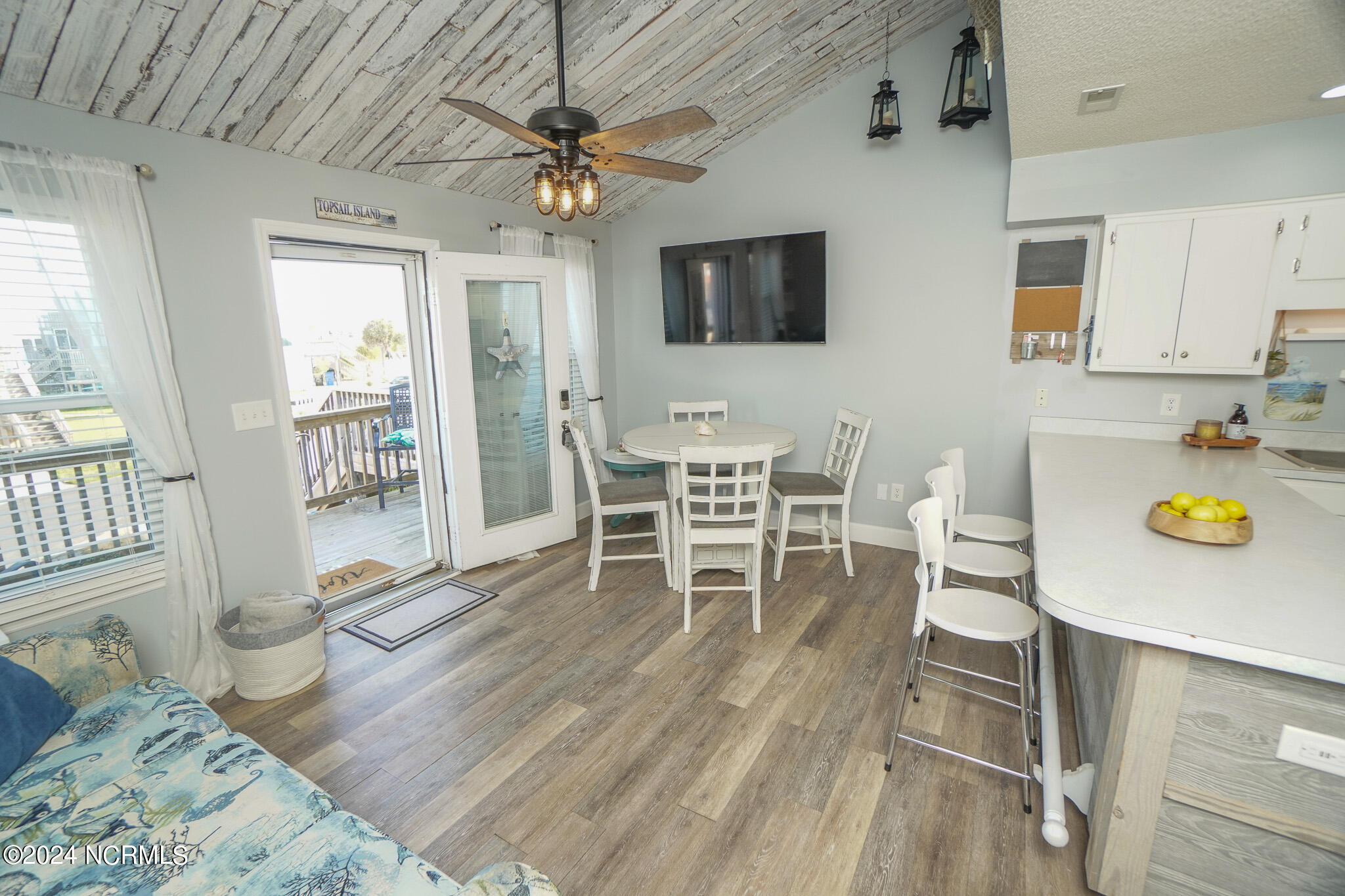 56 Bermuda Landing Place