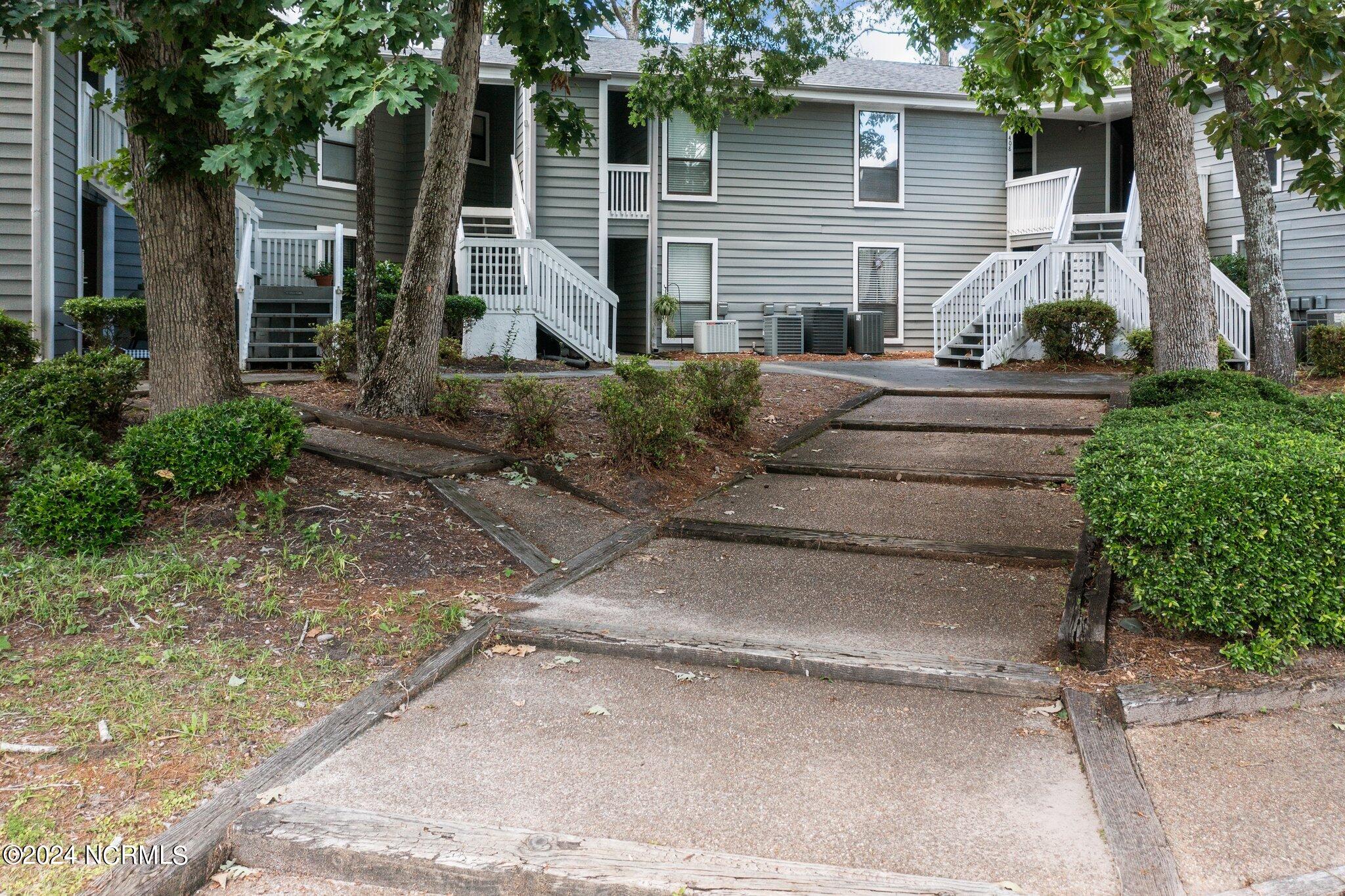 732 Azalea Drive 406