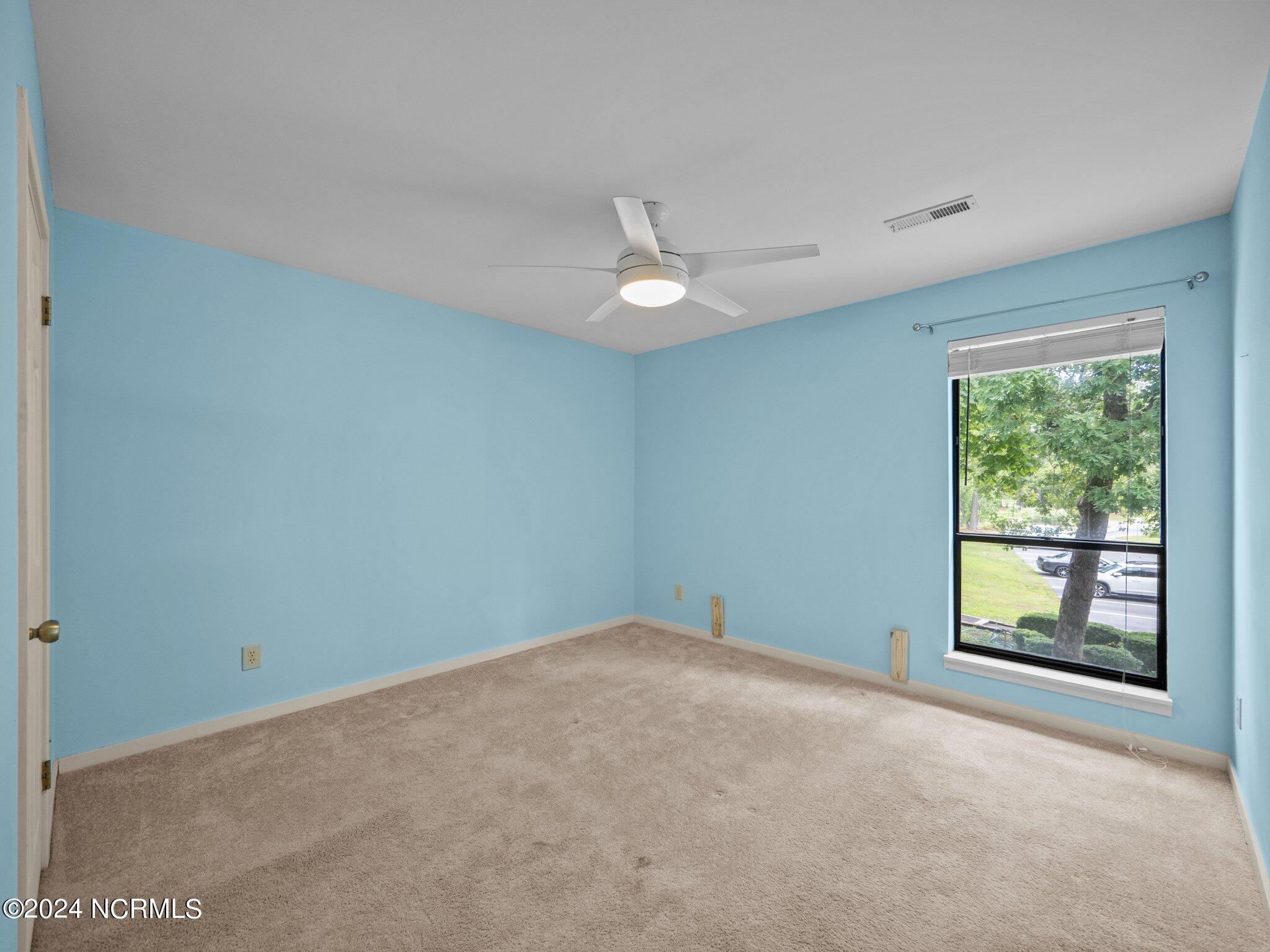 732 Azalea Drive 406