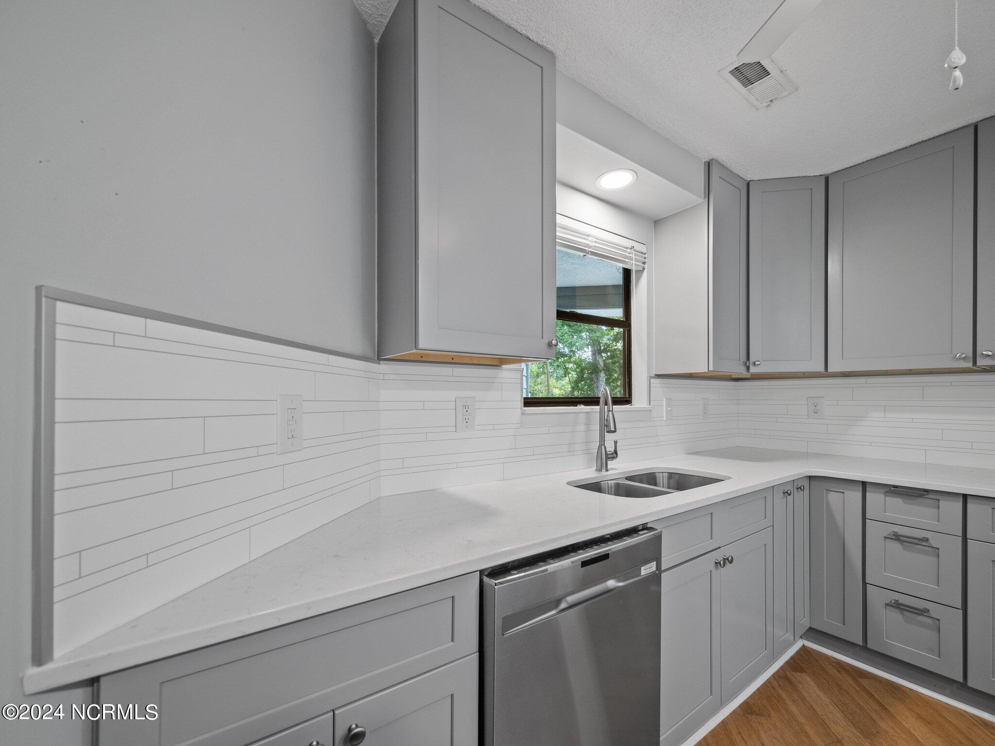 732 Azalea Drive 406