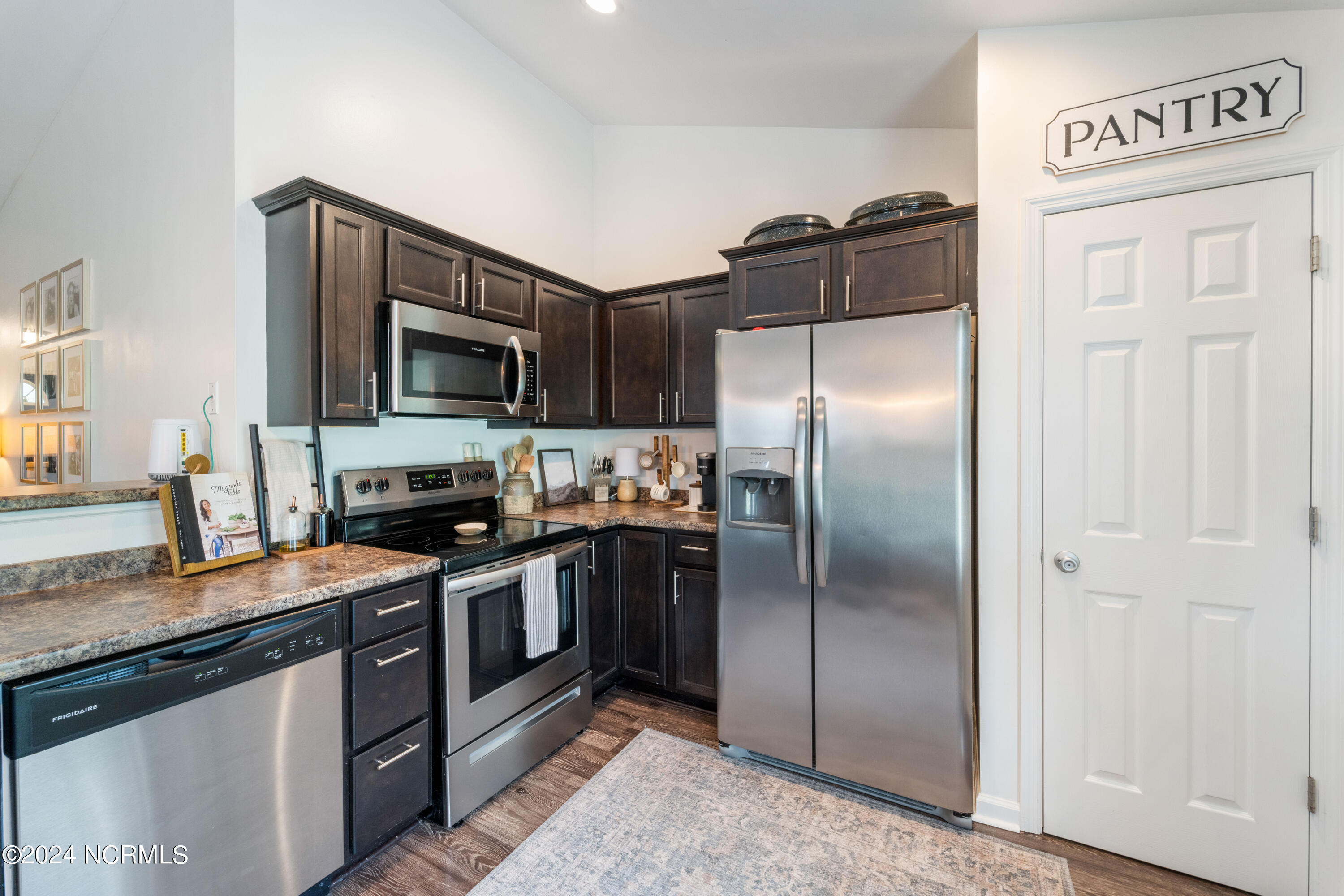 112 Chandas Place