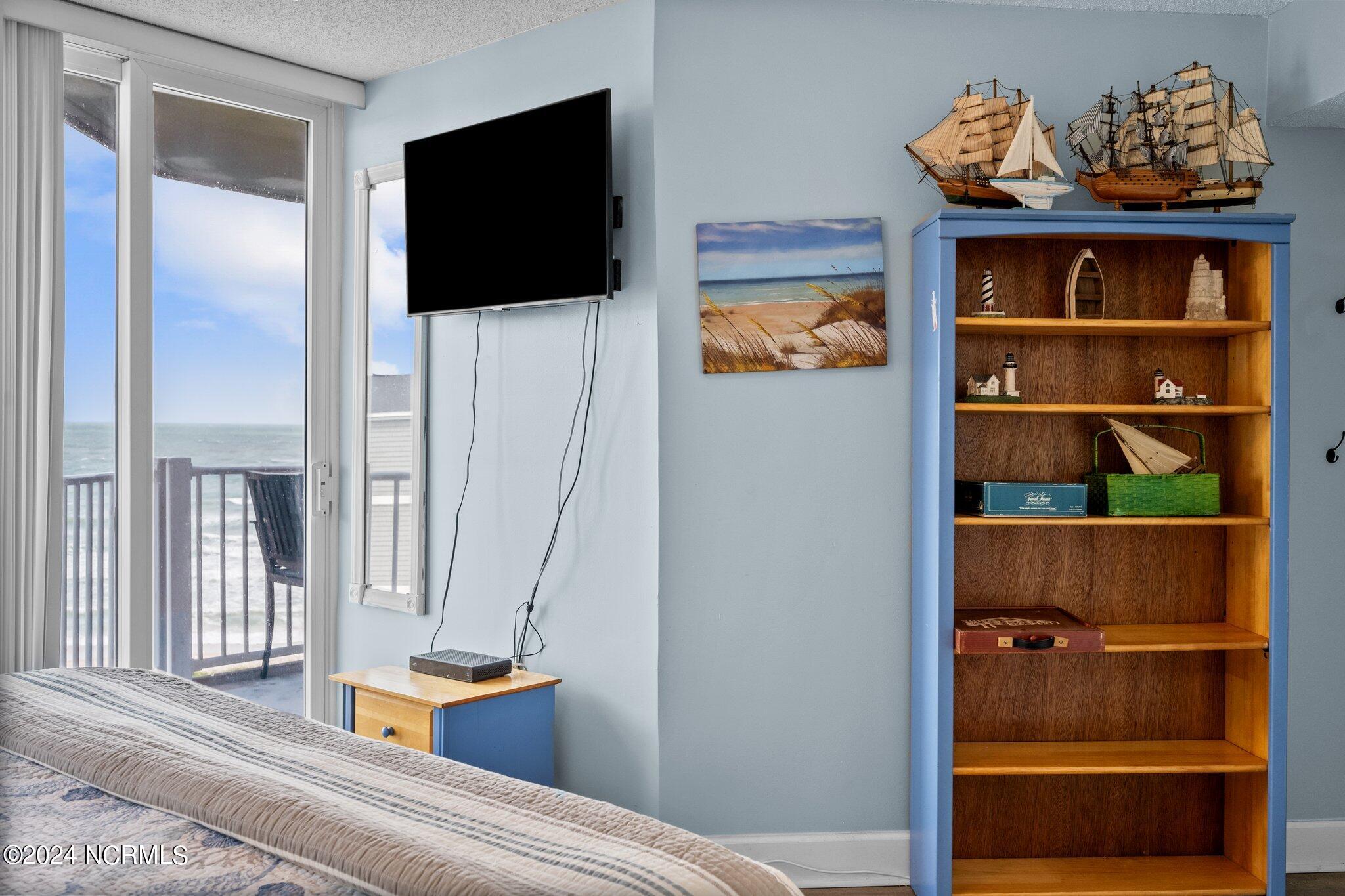 2000 New River Inlet Road 3310