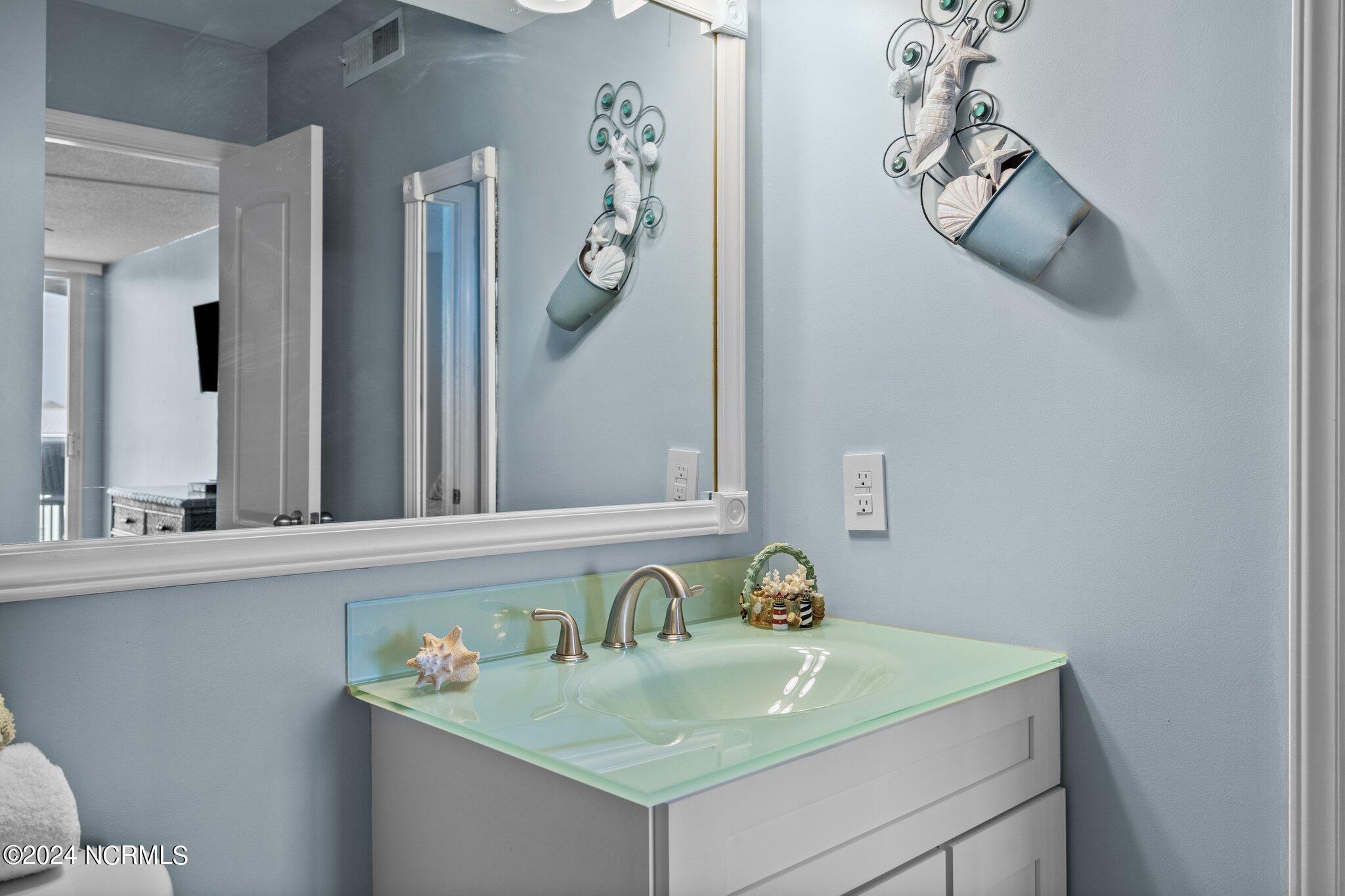 2000 New River Inlet Road 3310