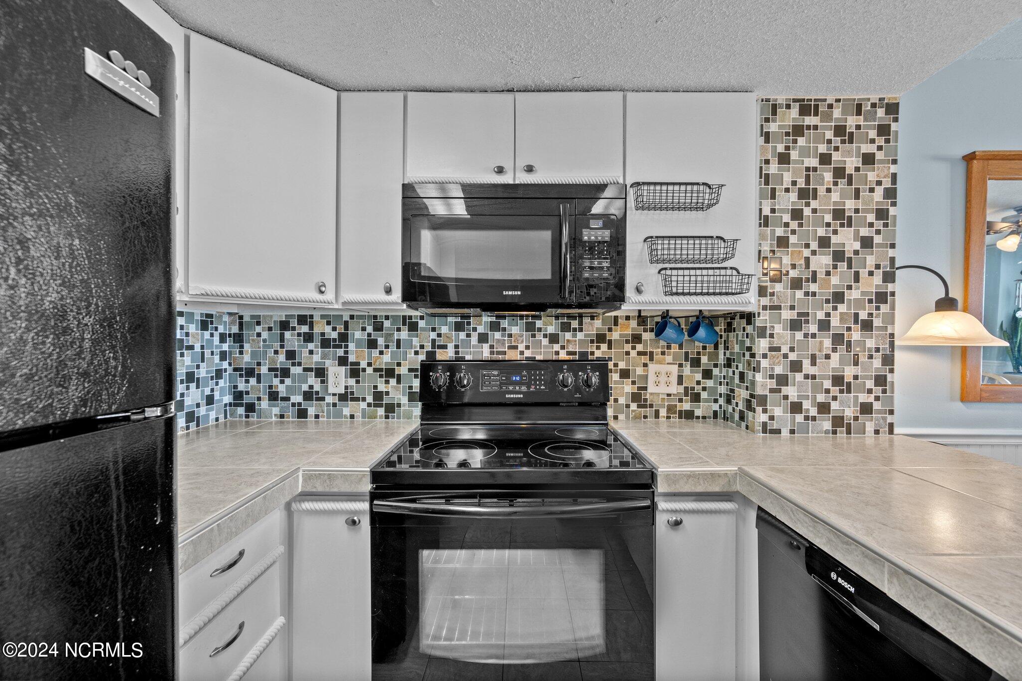 2000 New River Inlet Road 3310