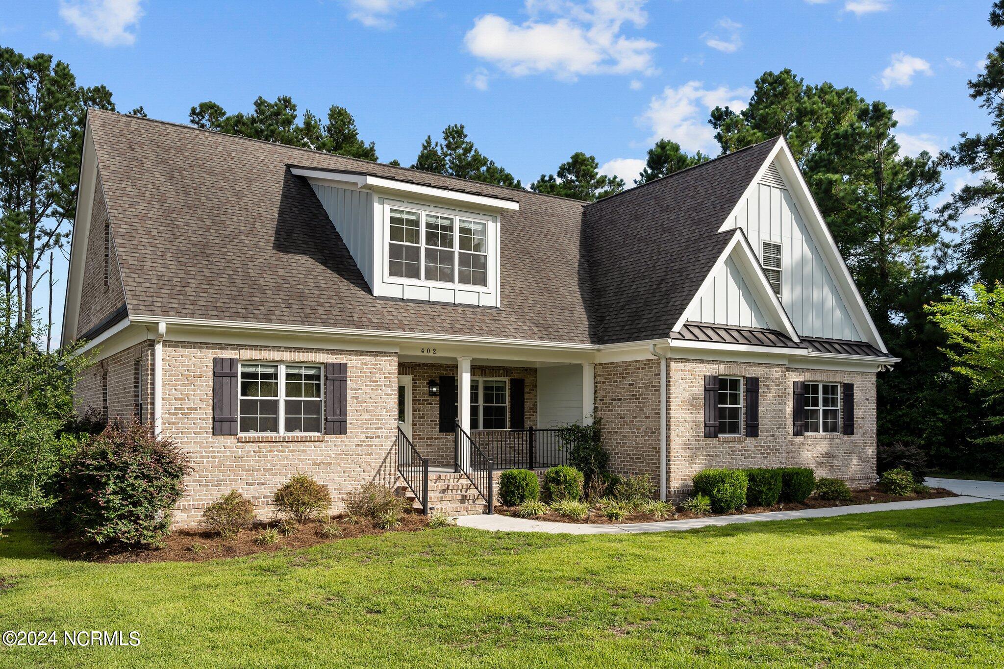 402 Compass Point