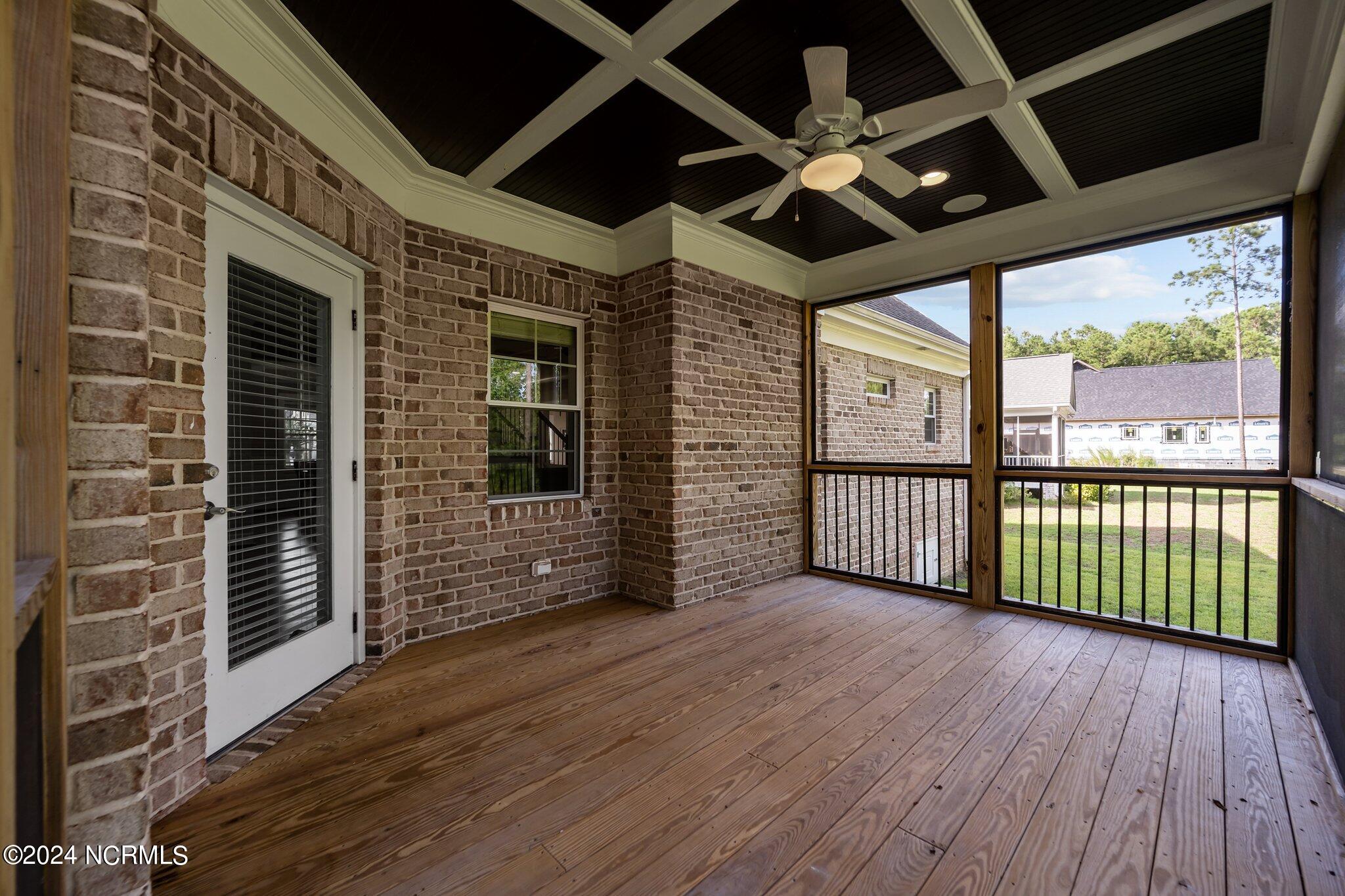 402 Compass Point