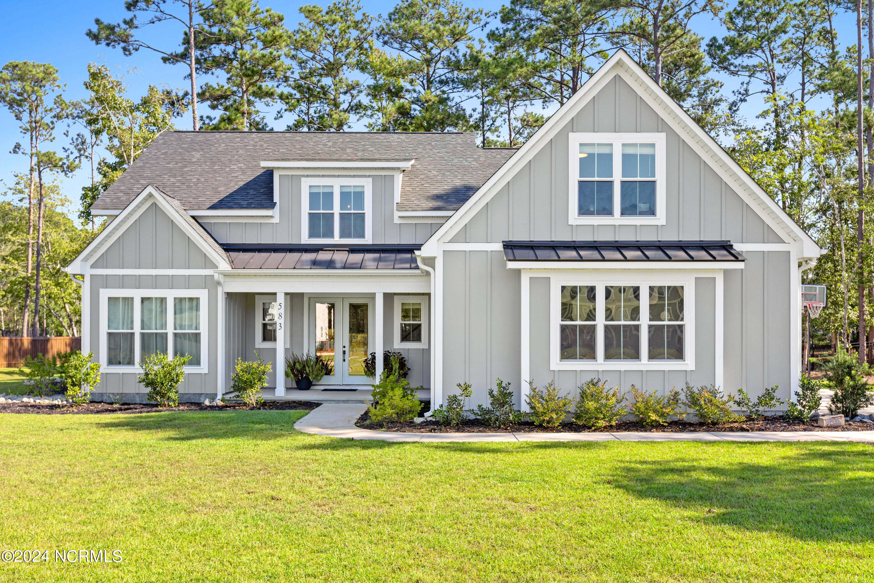 583 Crown Pointe Drive