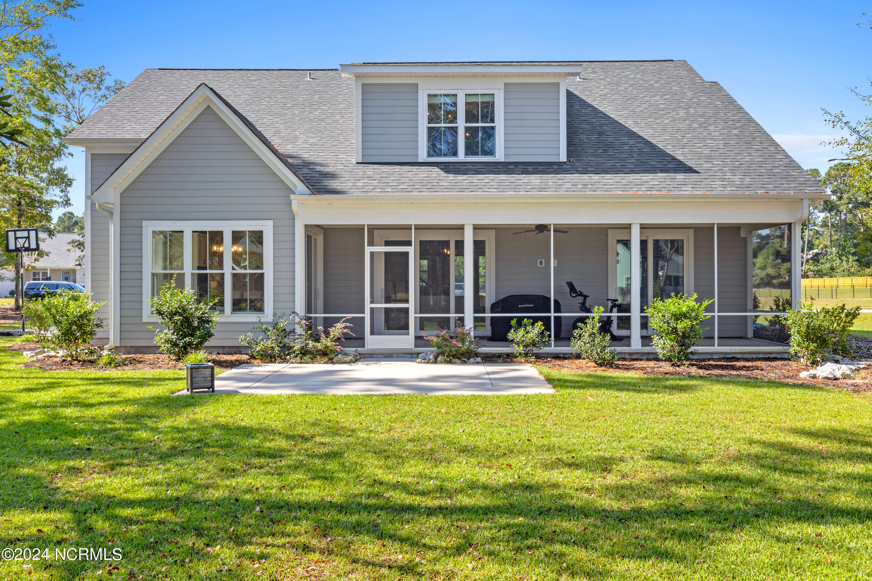 583 Crown Pointe Drive