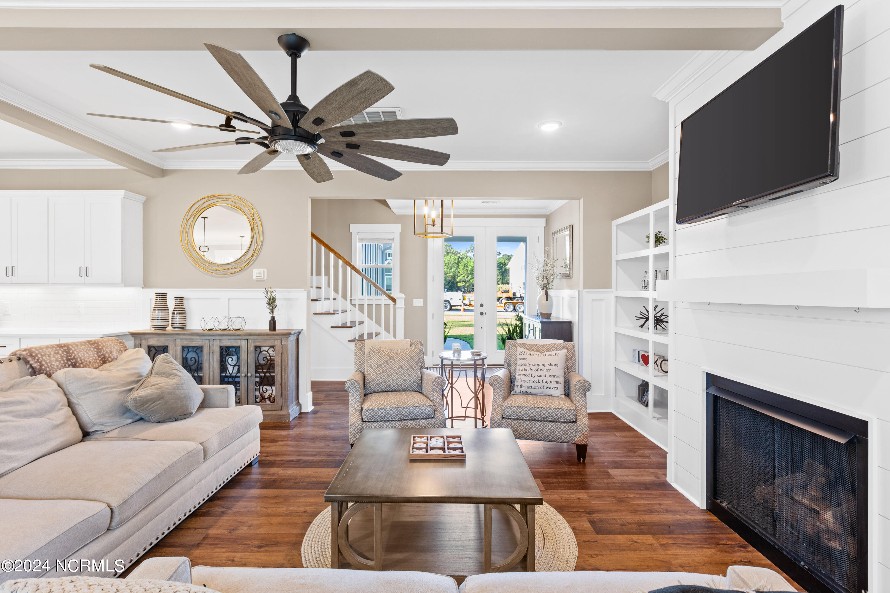 583 Crown Pointe Drive
