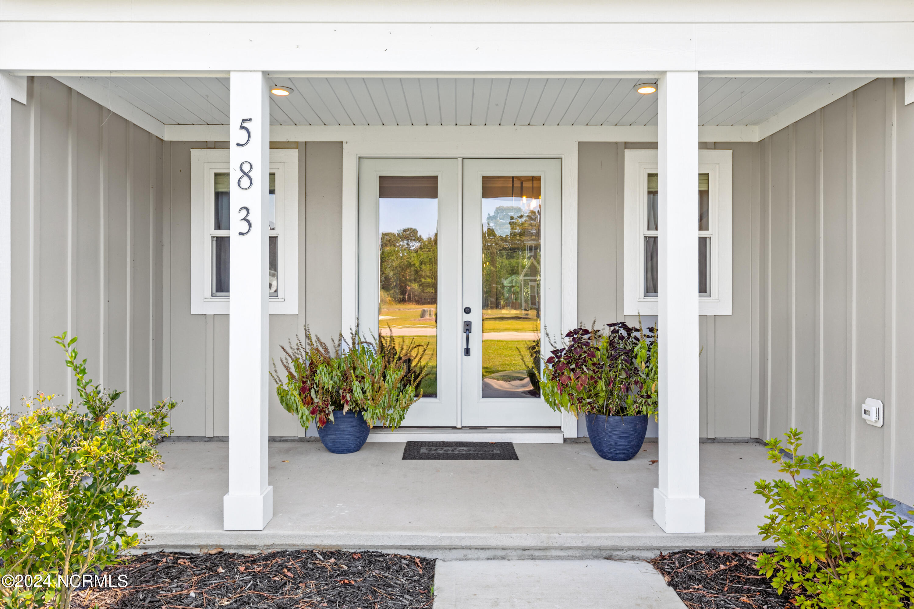 583 Crown Pointe Drive