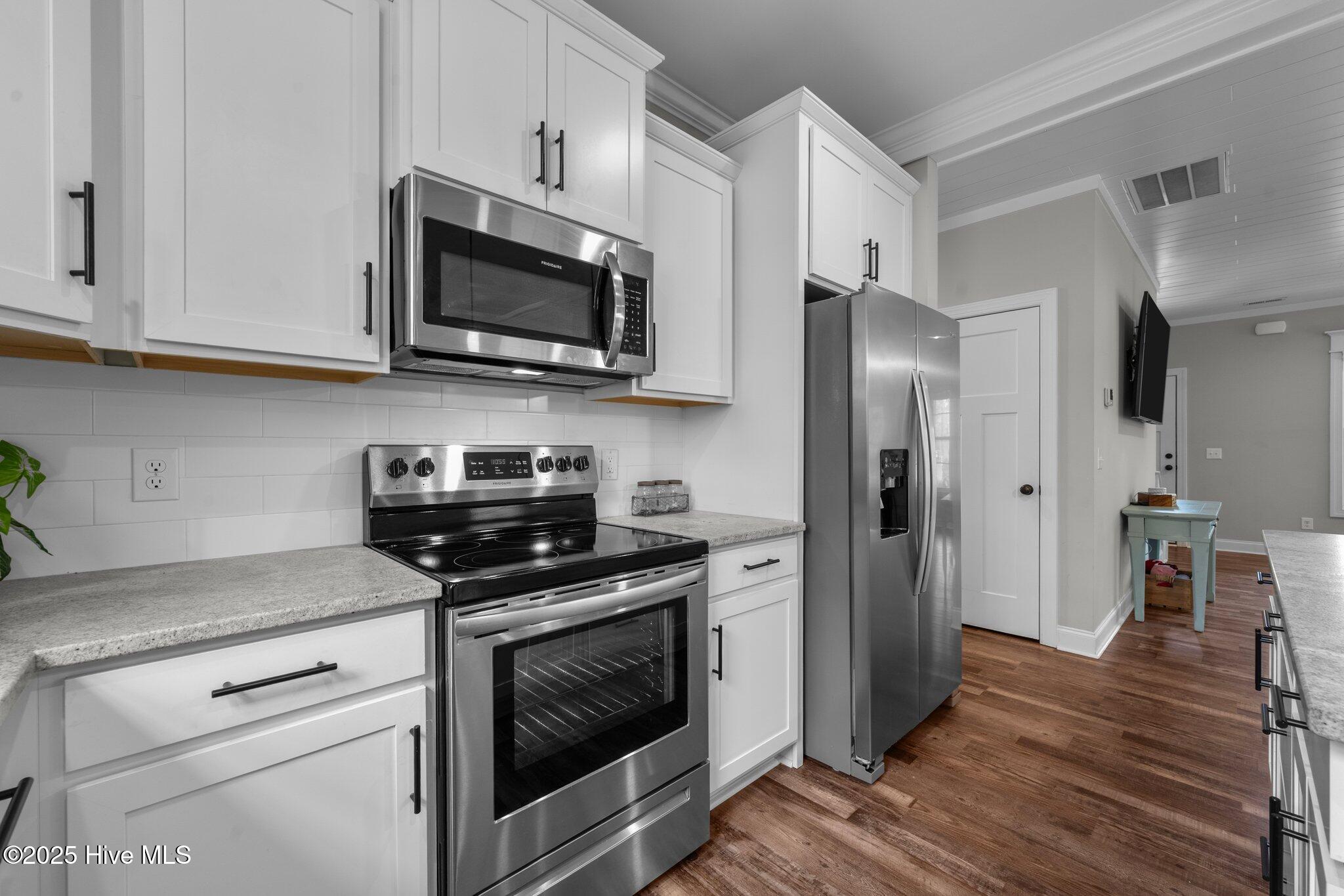11 Sailview Court