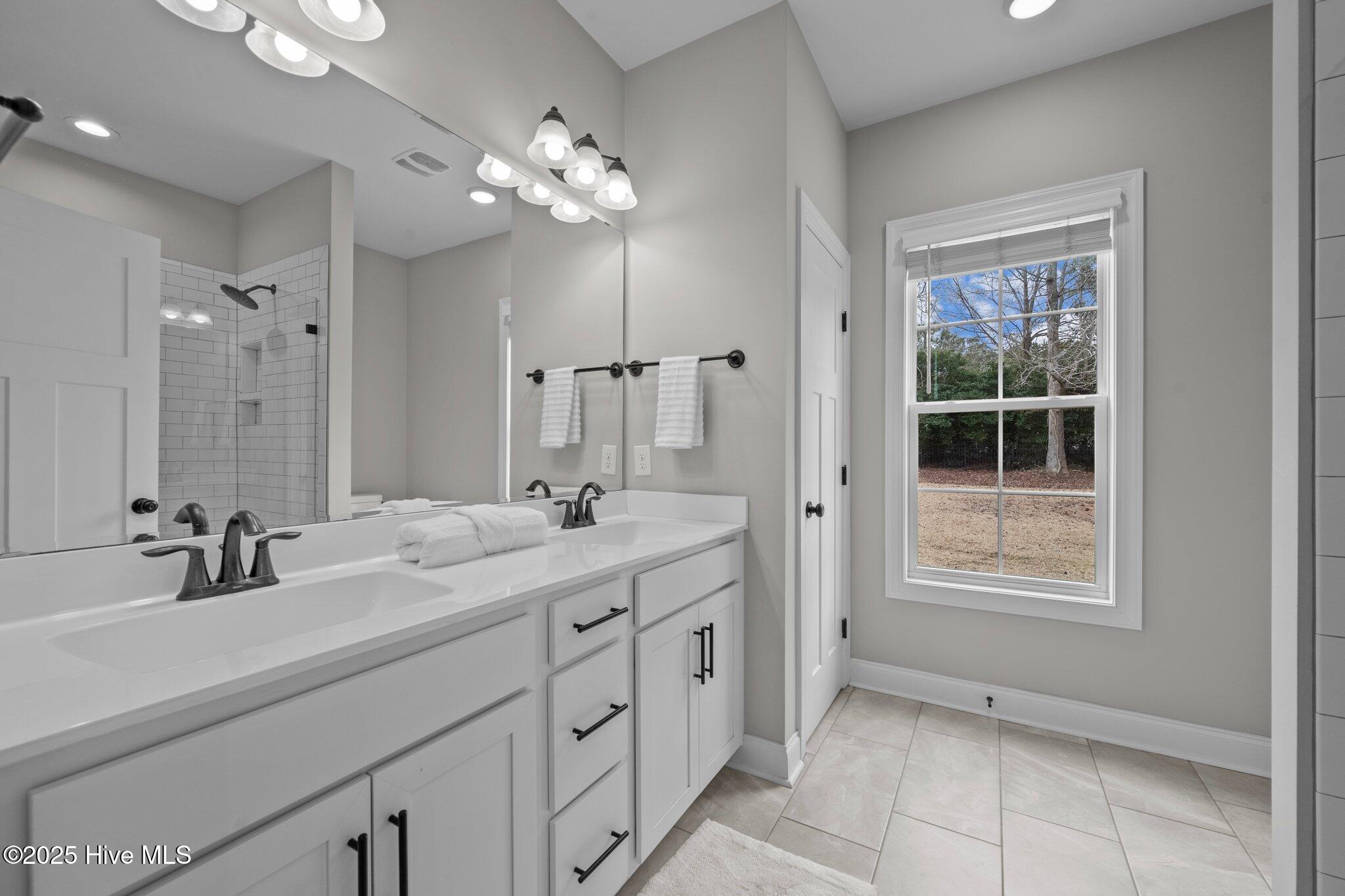 11 Sailview Court